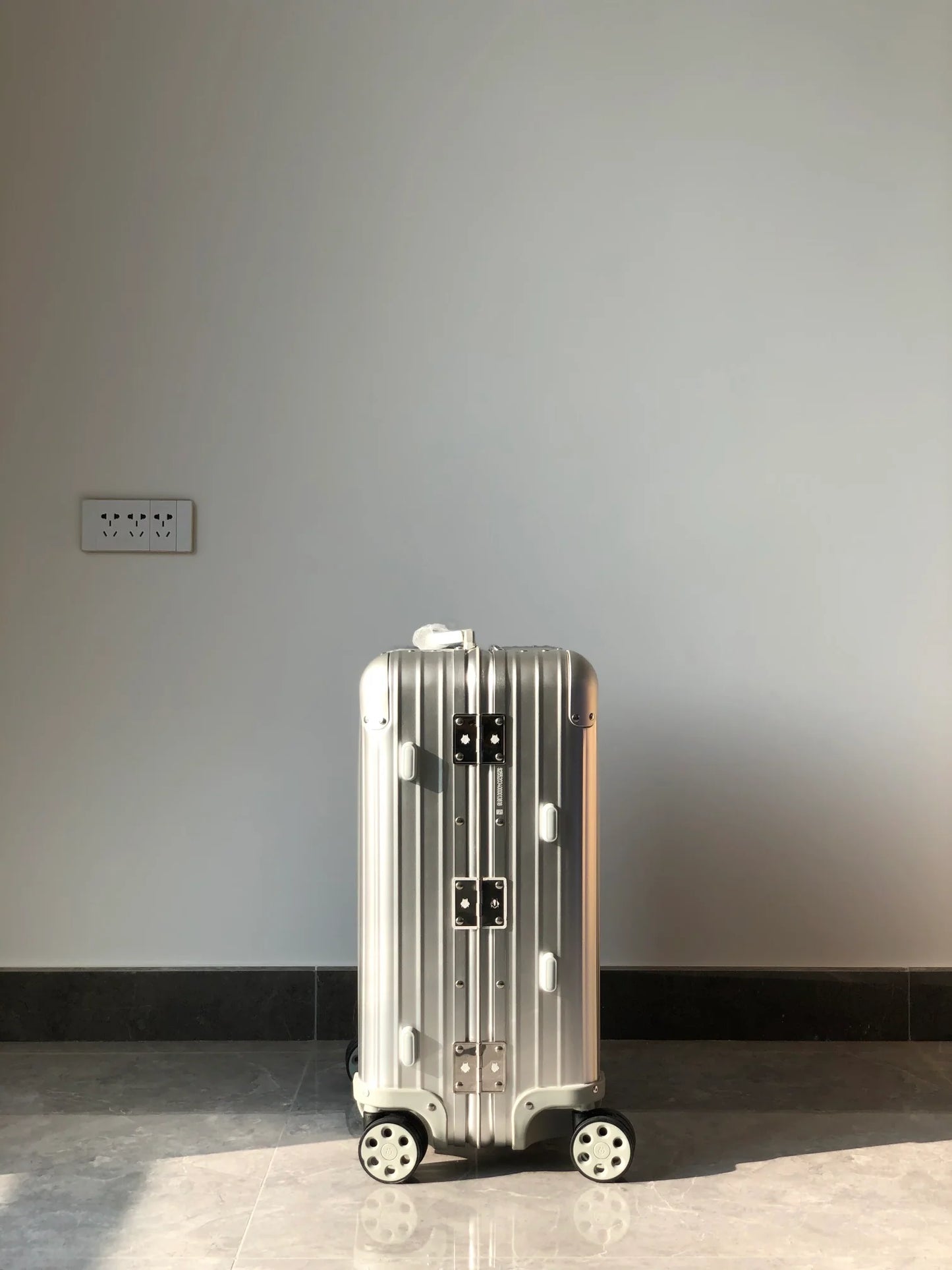 RIMOWA LUGGAGE