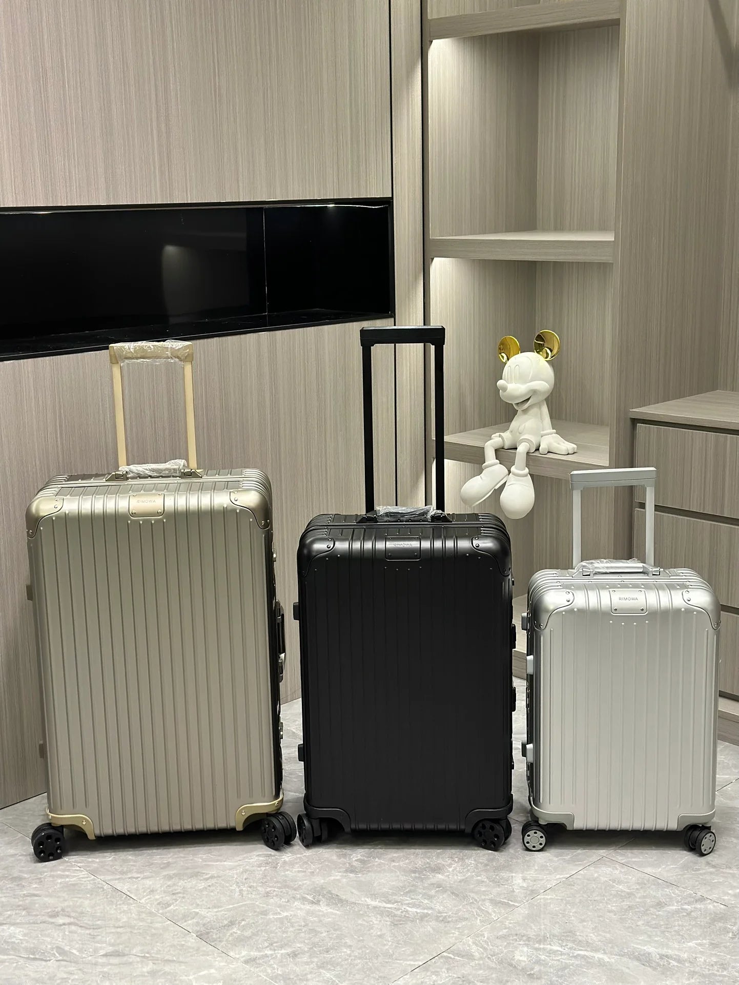 RIMOWA LUGGAGE