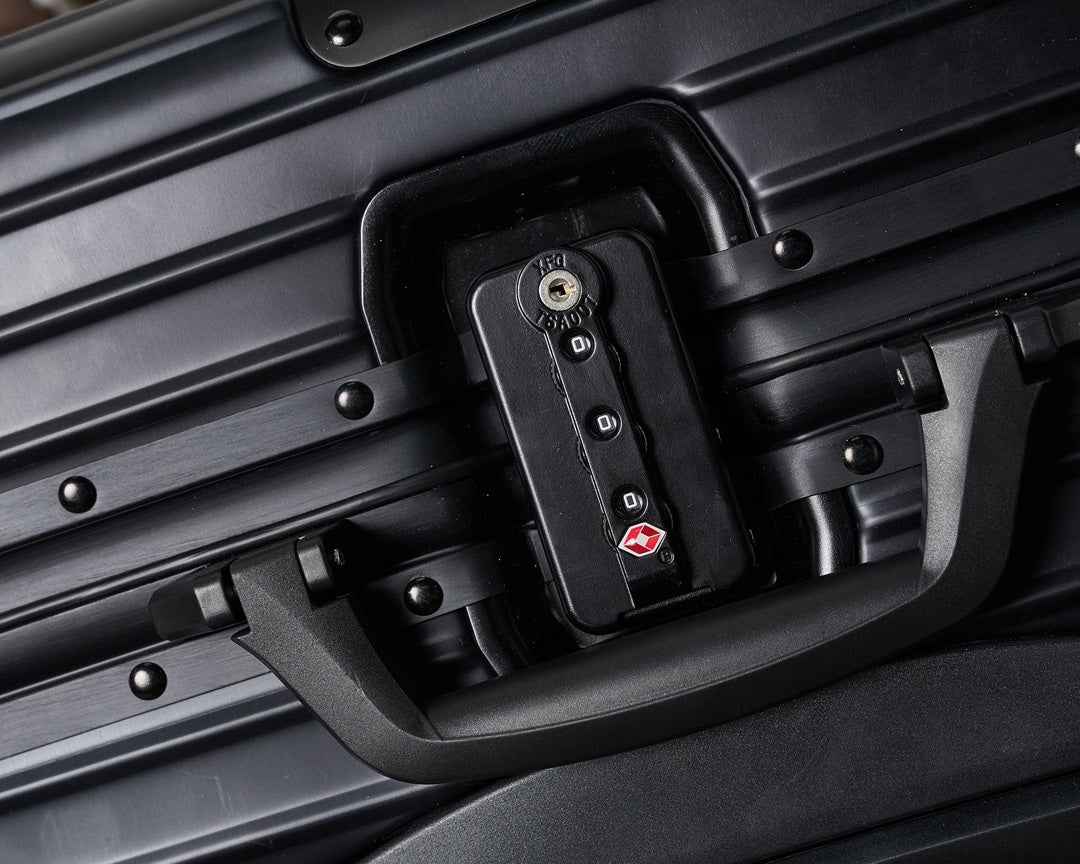 RIMOWA LUGGAGE