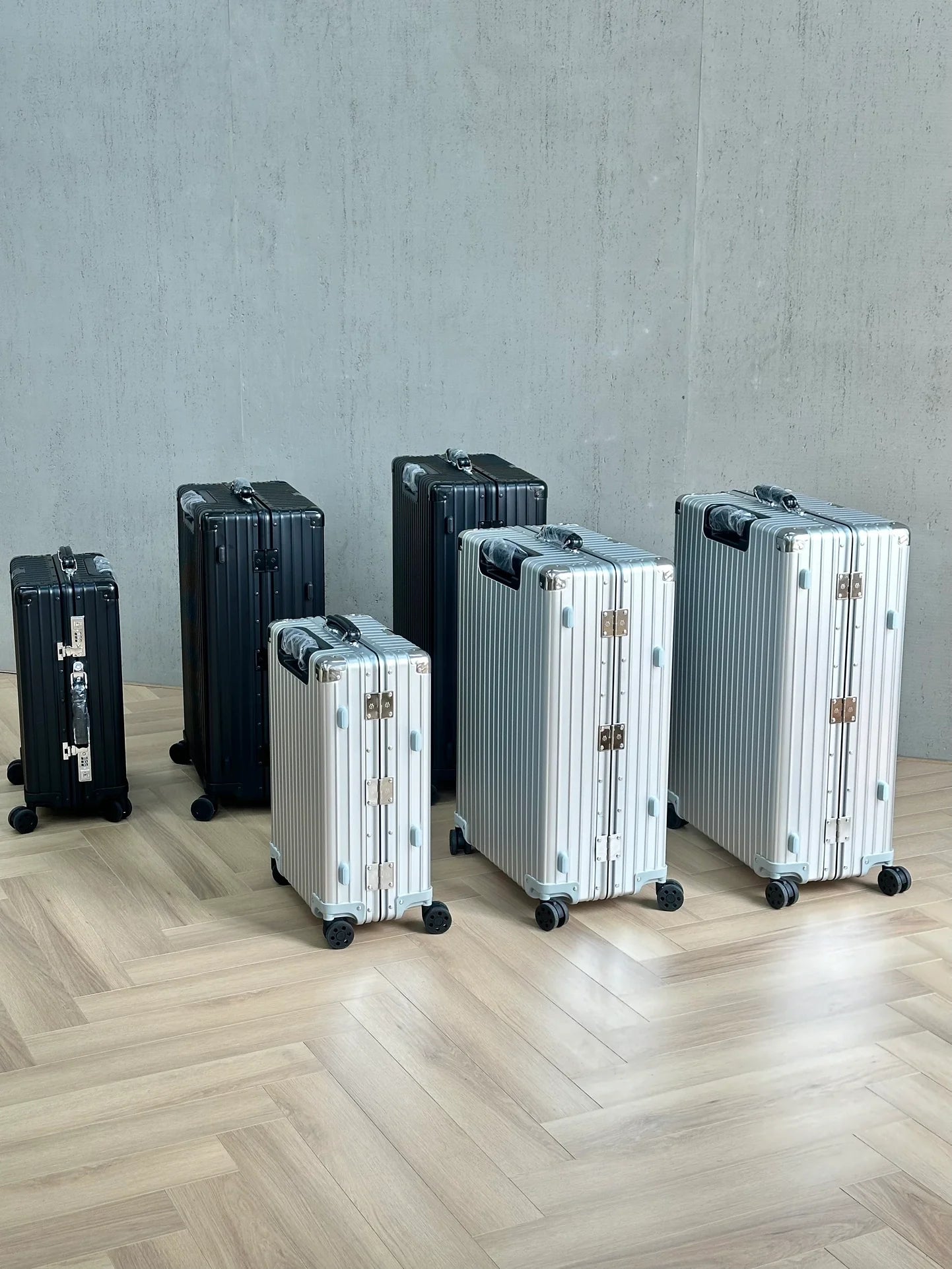 RIMOWA LUGGAGE