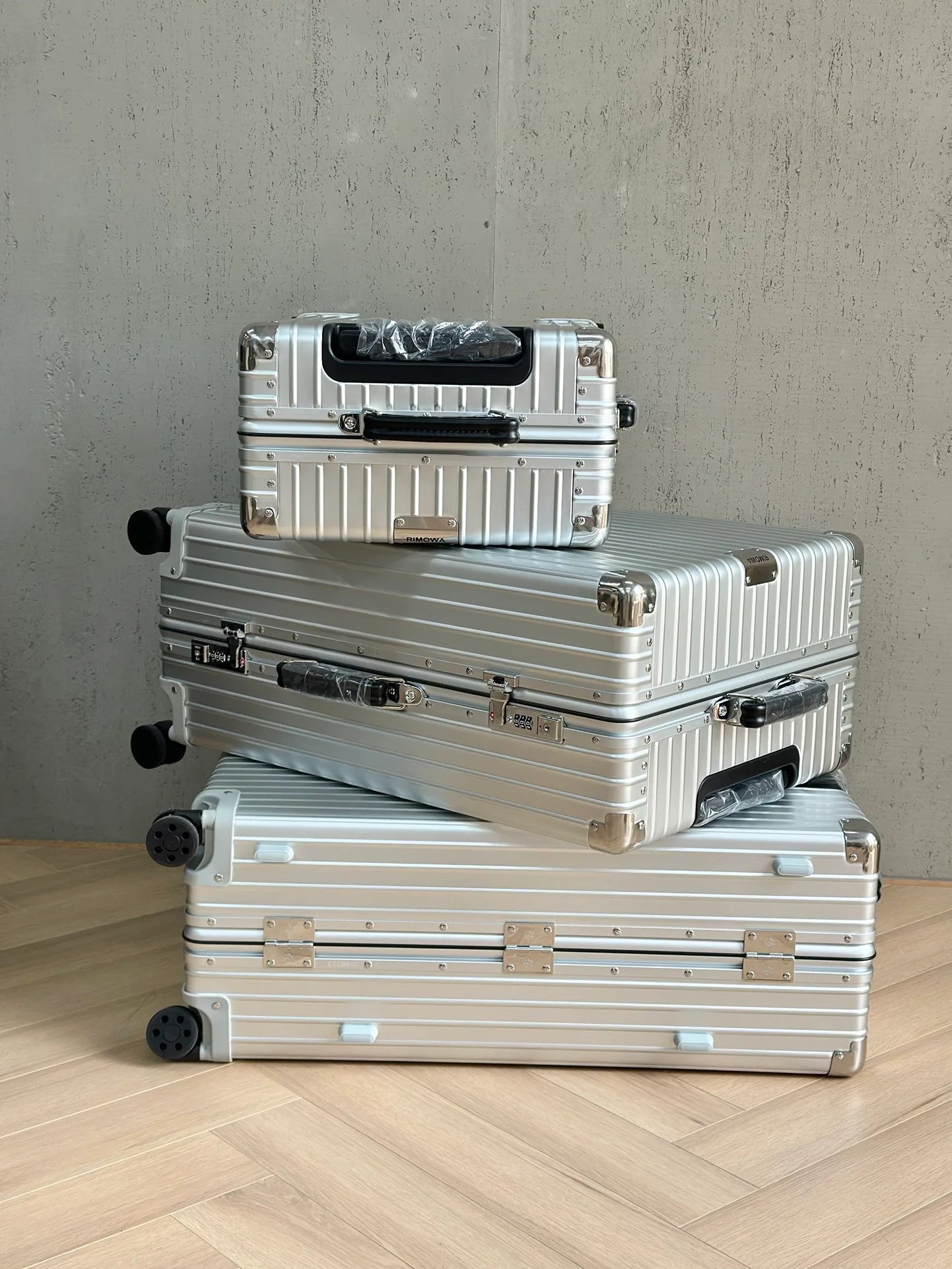 RIMOWA LUGGAGE