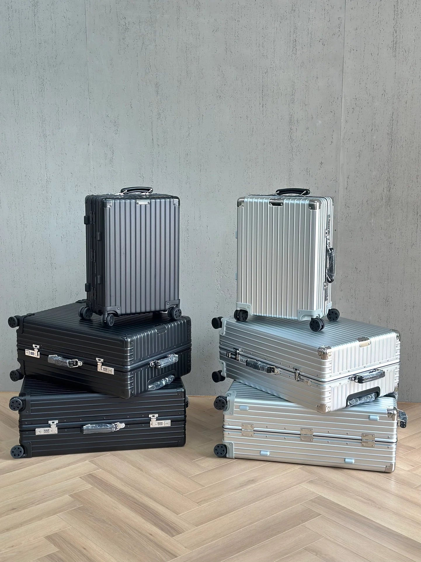 RIMOWA LUGGAGE