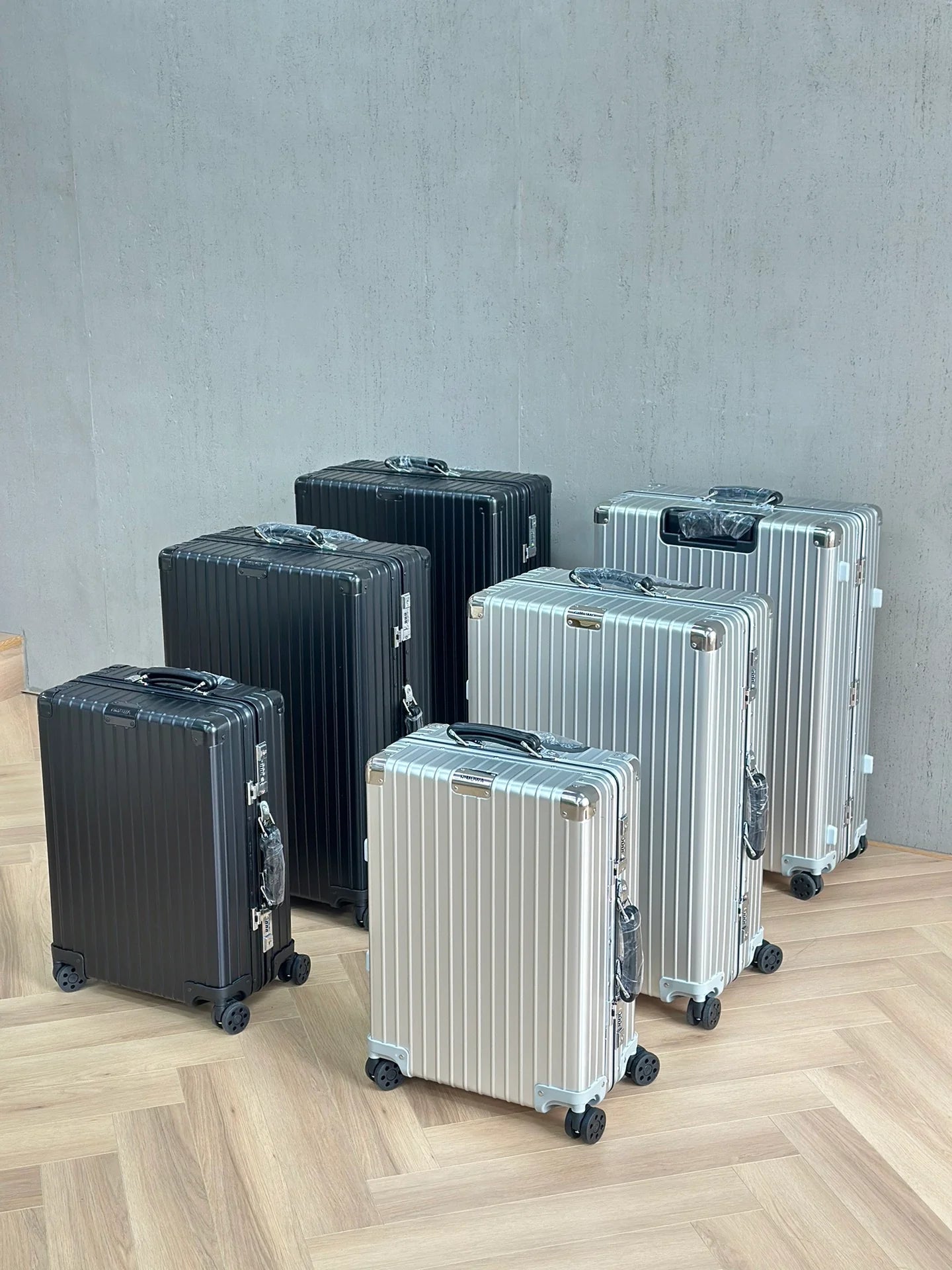 RIMOWA LUGGAGE