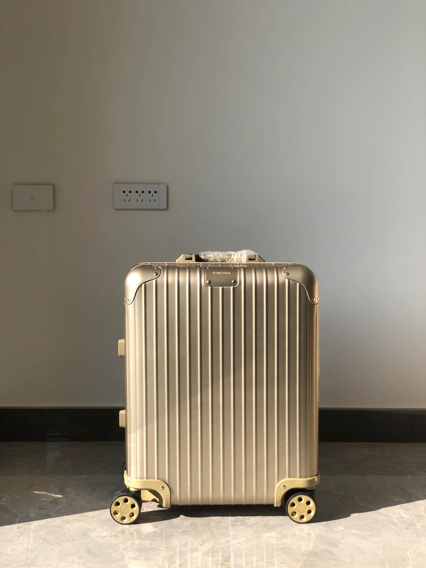 RIMOWA LUGGAGE