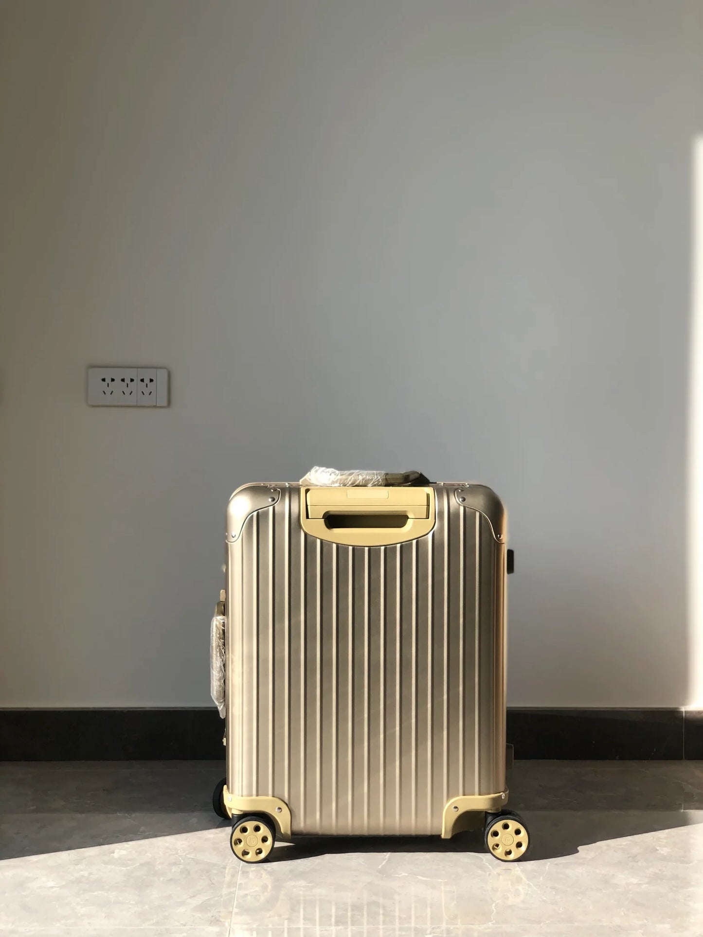RIMOWA LUGGAGE