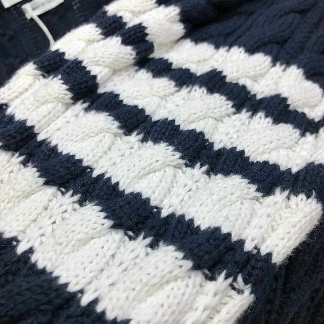 TB SWEATER