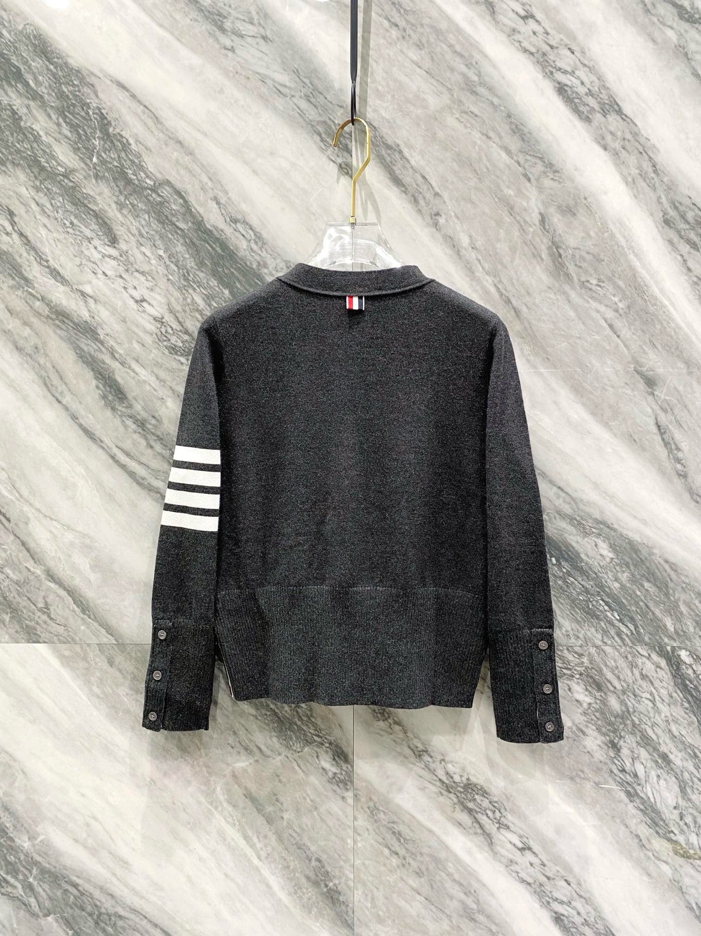 TB SWEATER