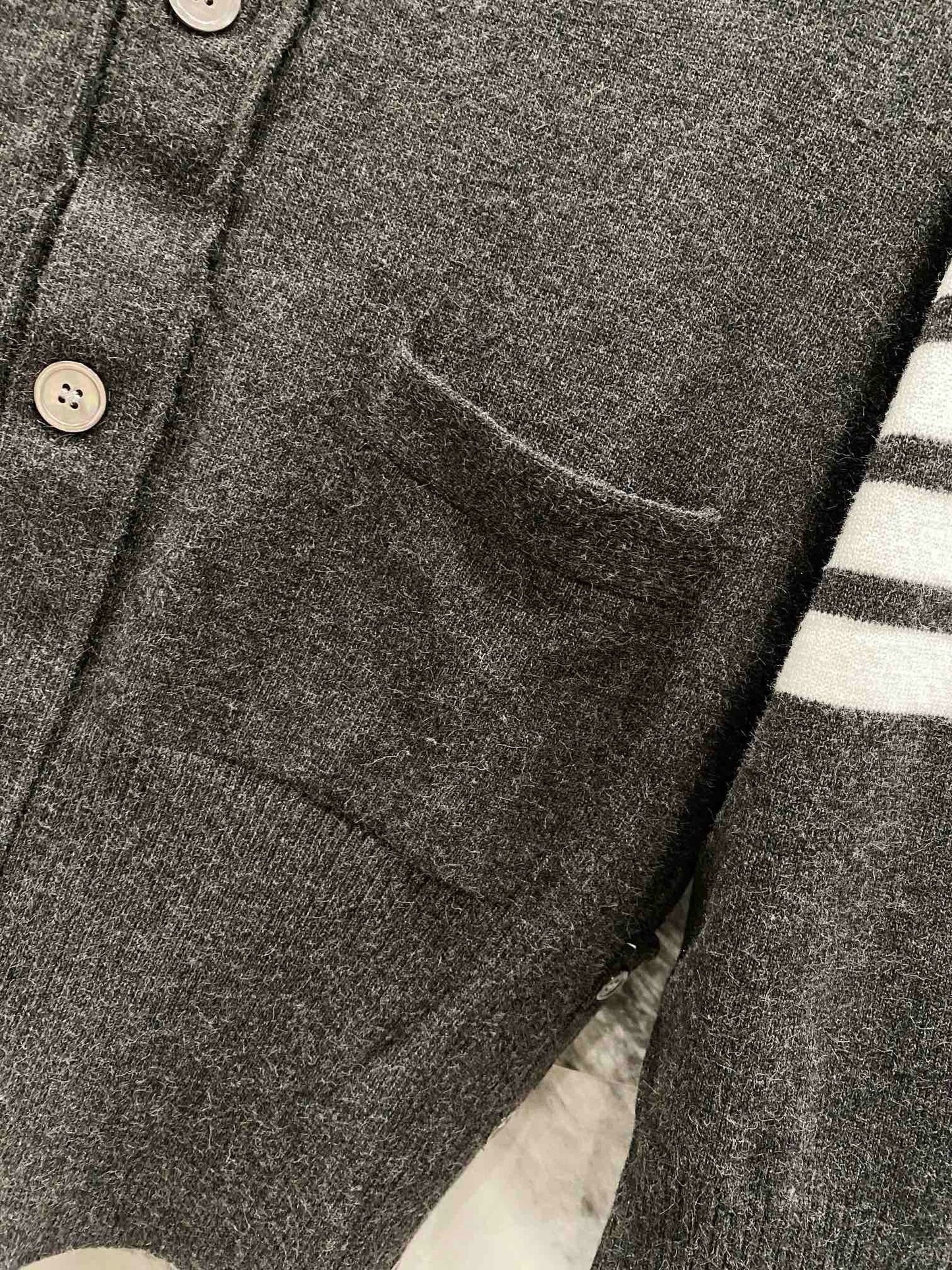 TB SWEATER