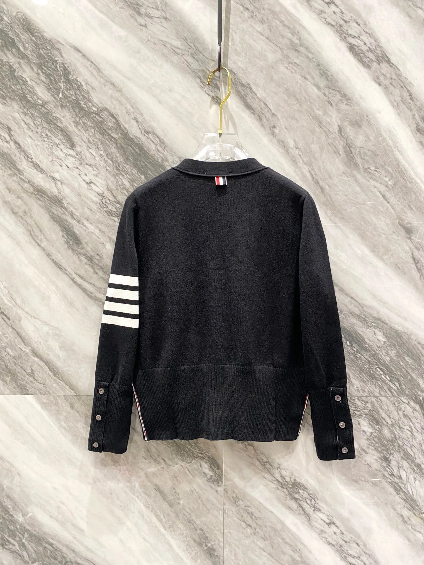 TB SWEATER