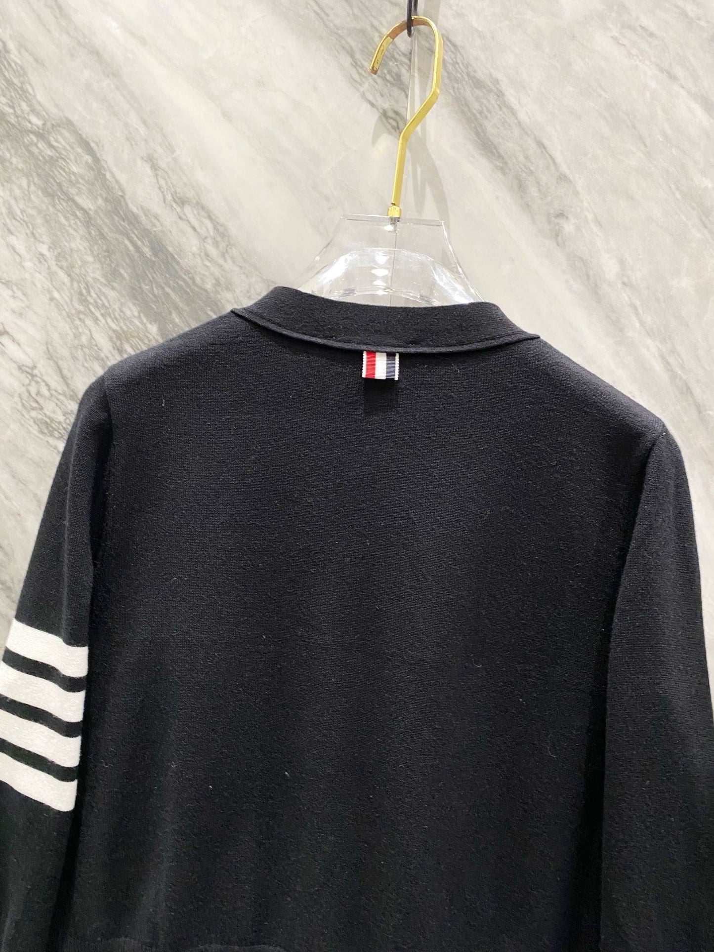 TB SWEATER