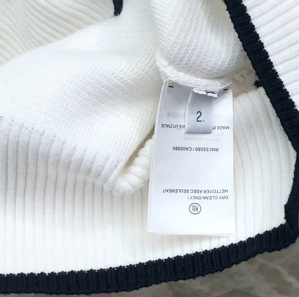 TB SWEATER