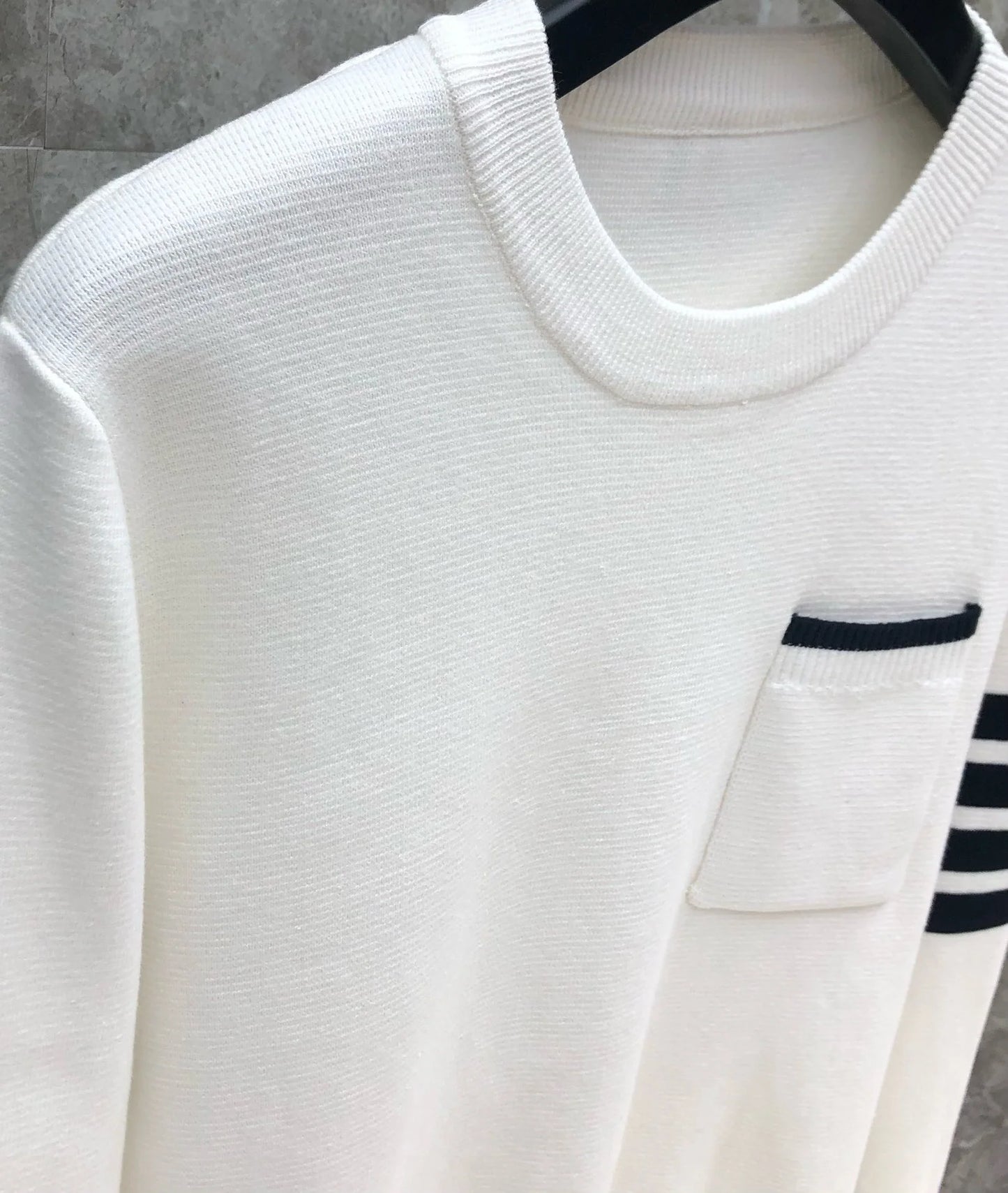 TB SWEATER