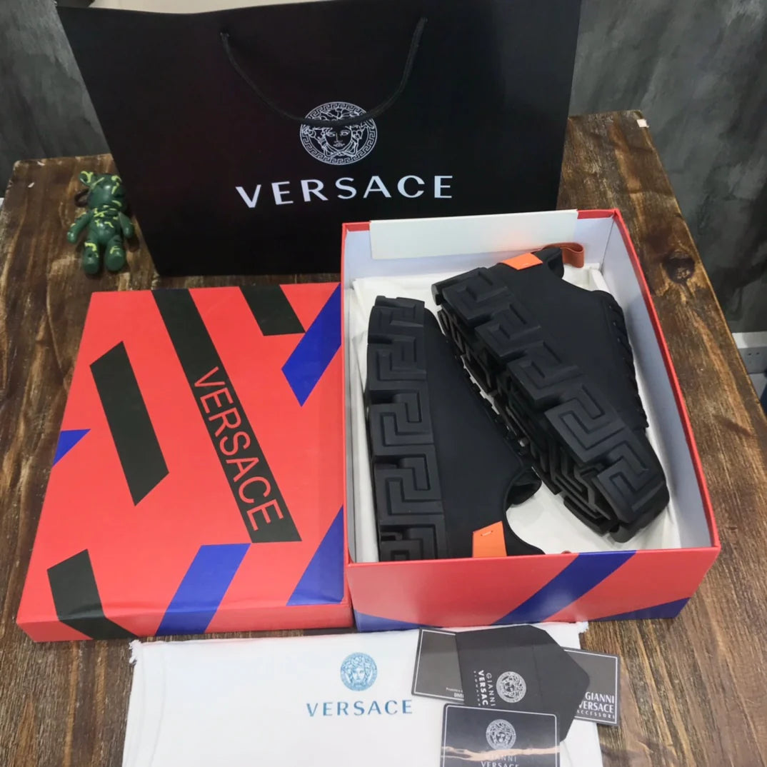 VERSACE SNEAKER