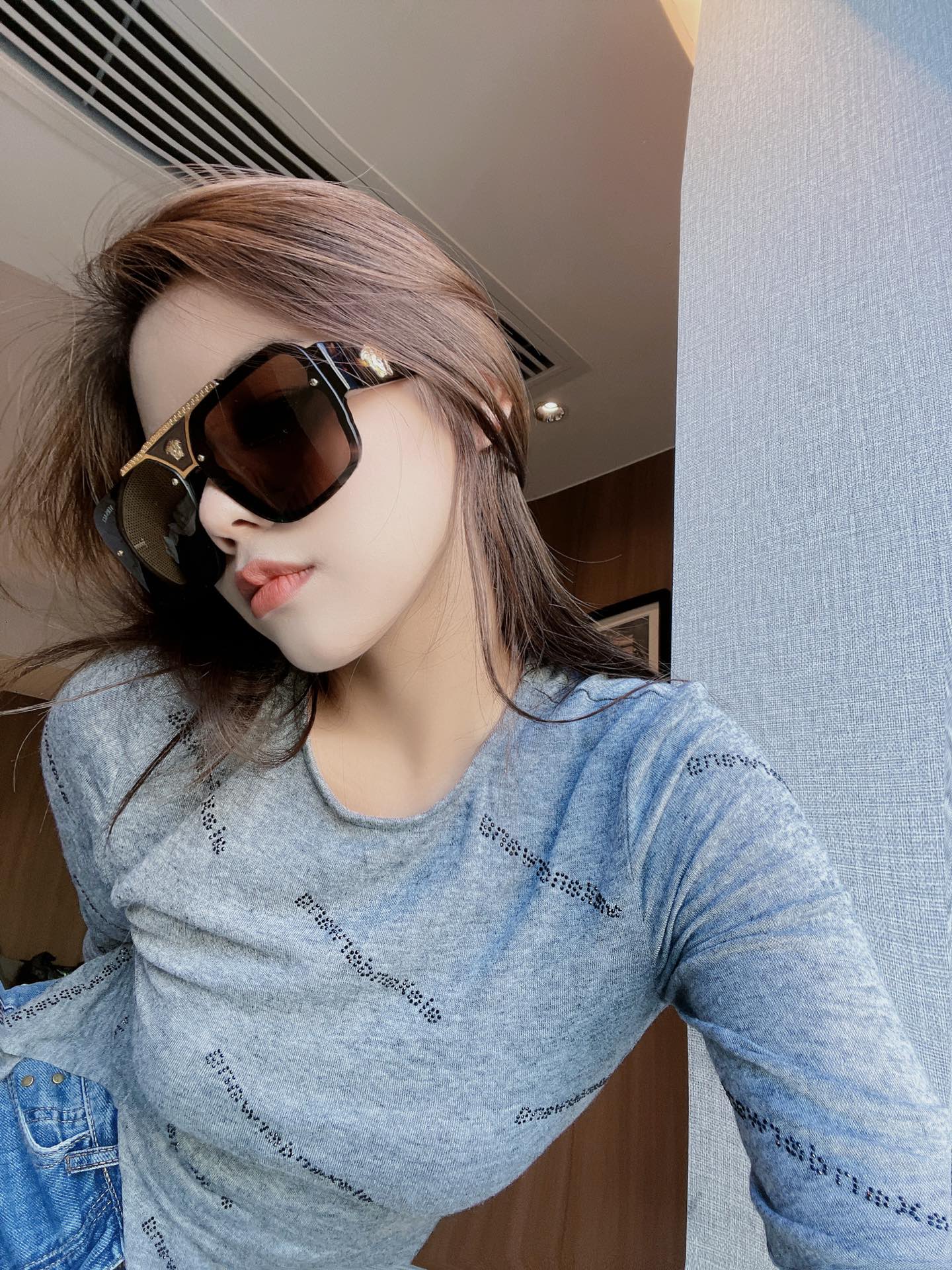 VERSACE SUNGLASSES