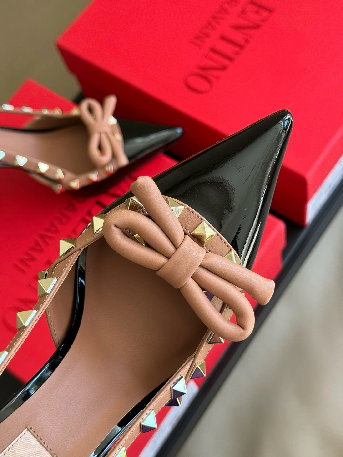 VLTN HEELS