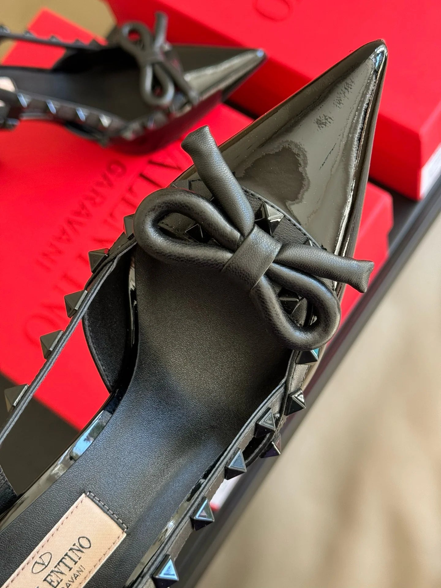 VLTN HEELS