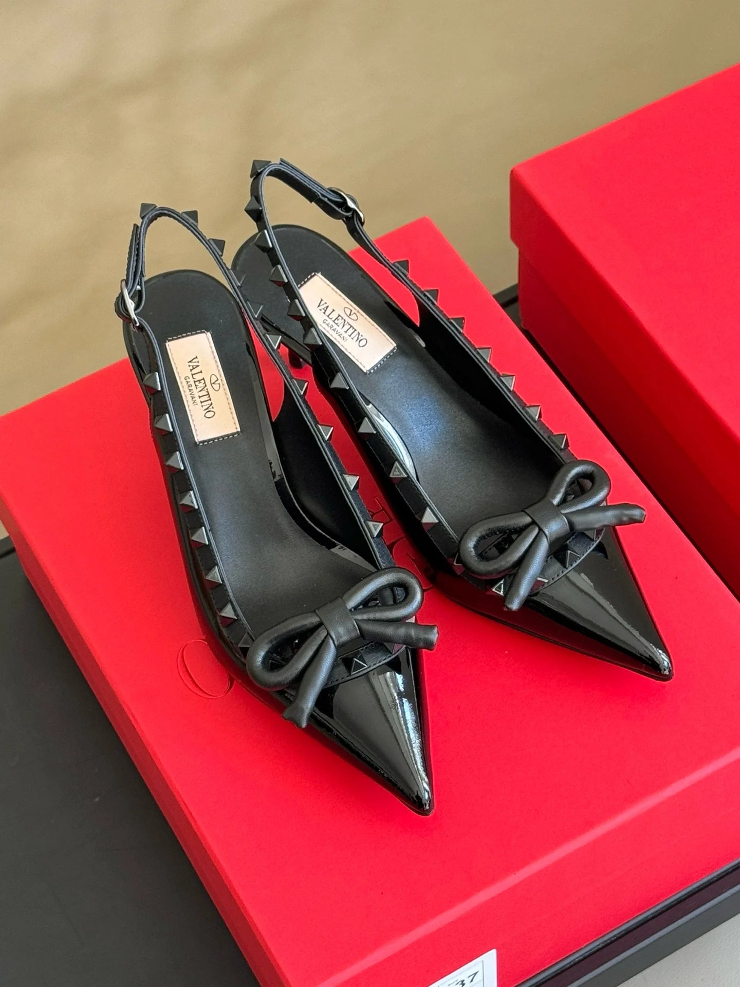 VLTN HEELS