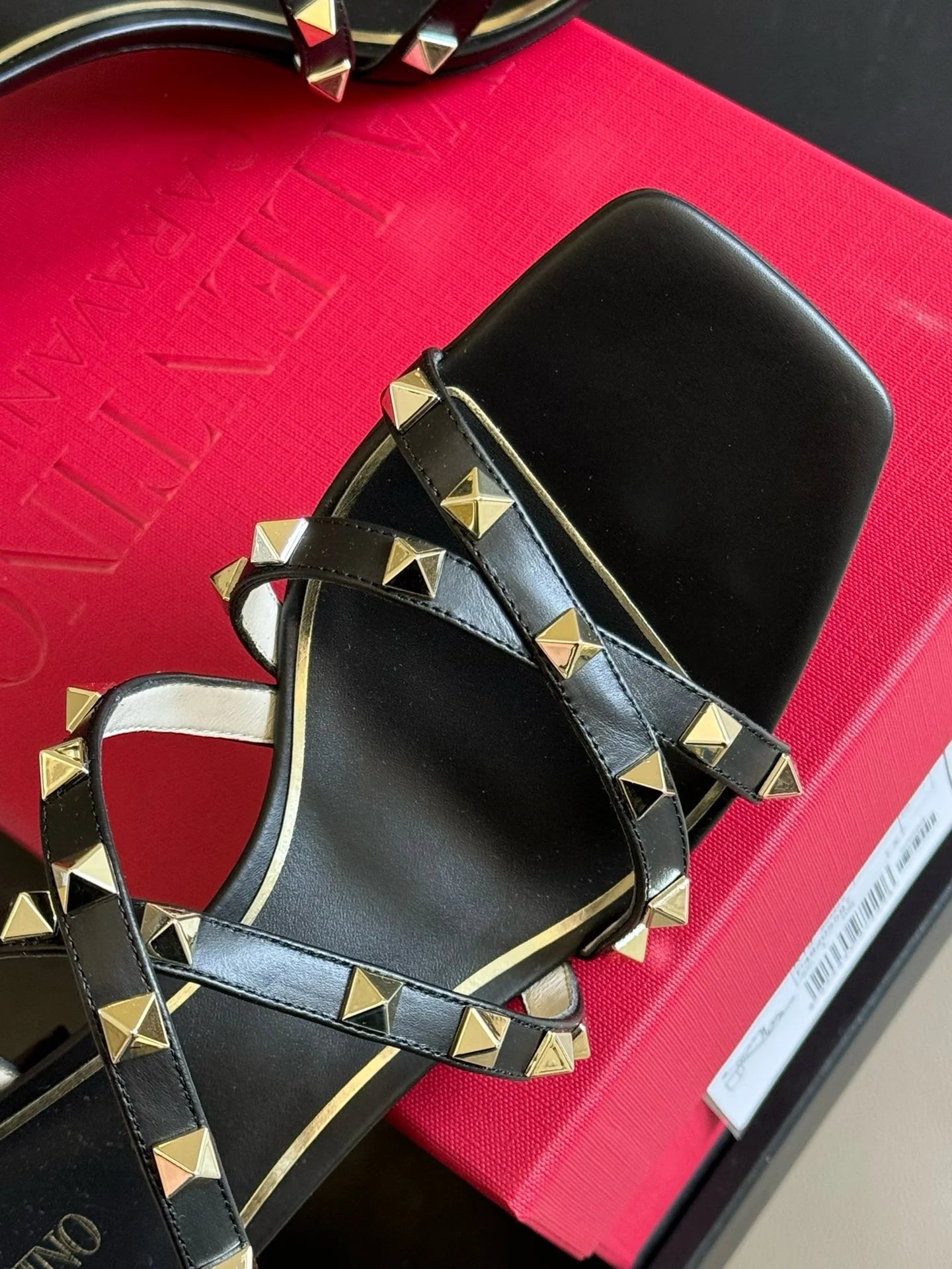 VLTN HEELS