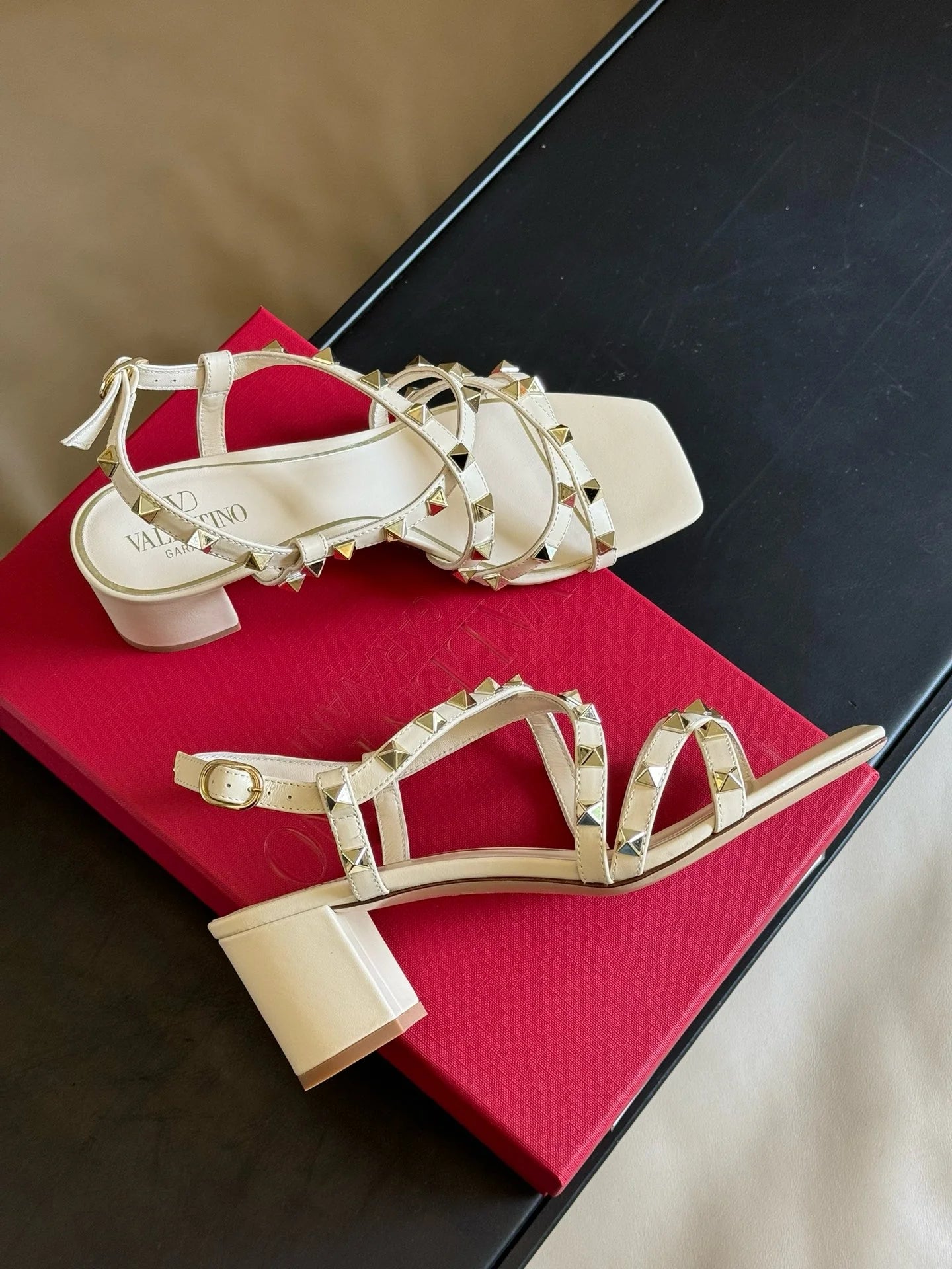 VLTN HEELS