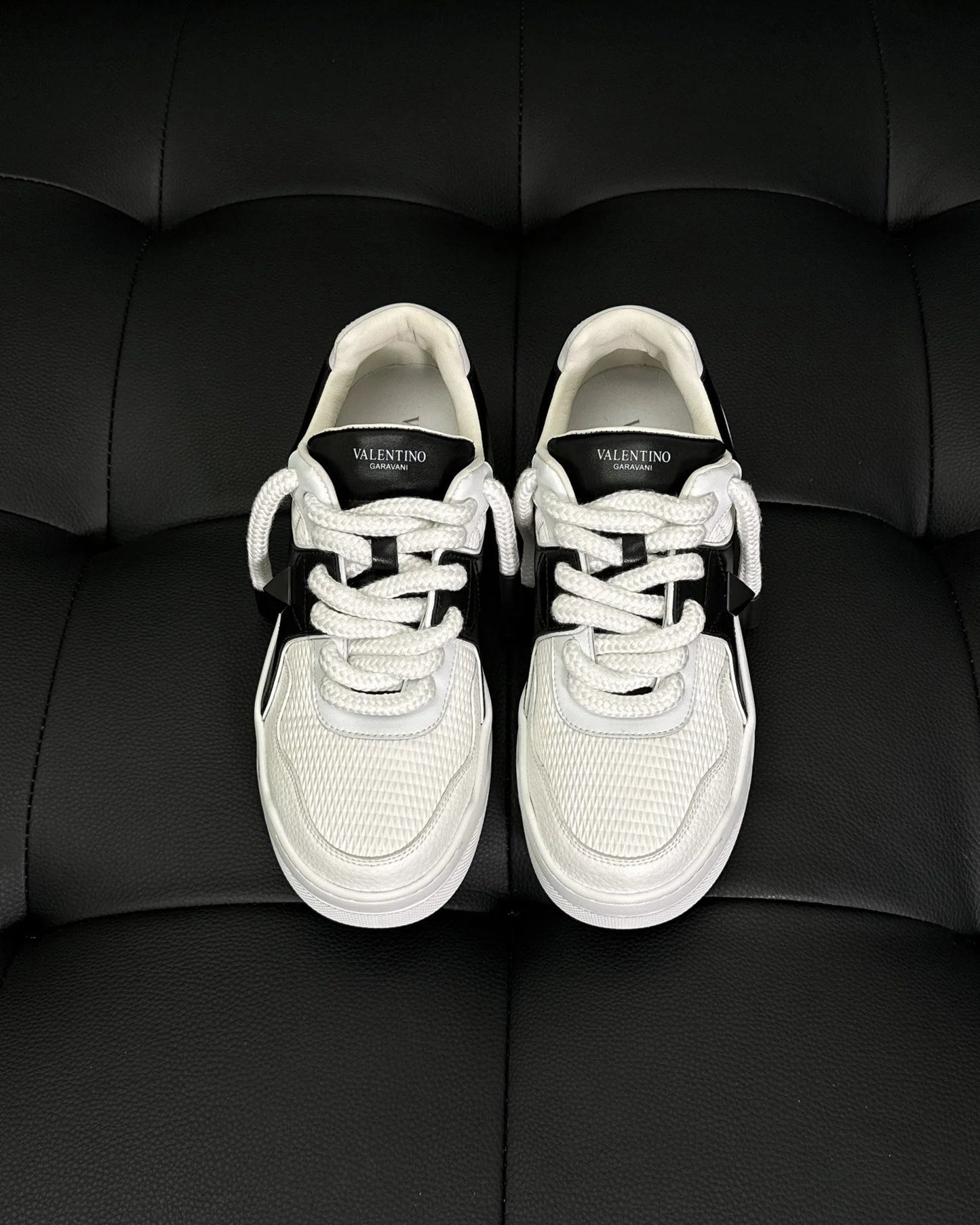 VLTN SNEAKER