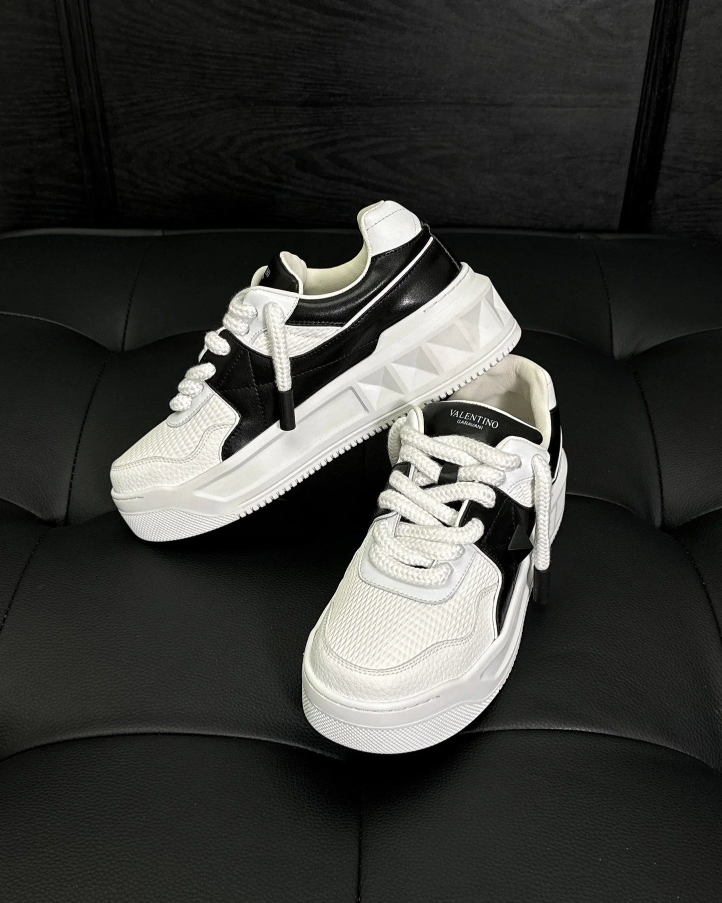 VLTN SNEAKER