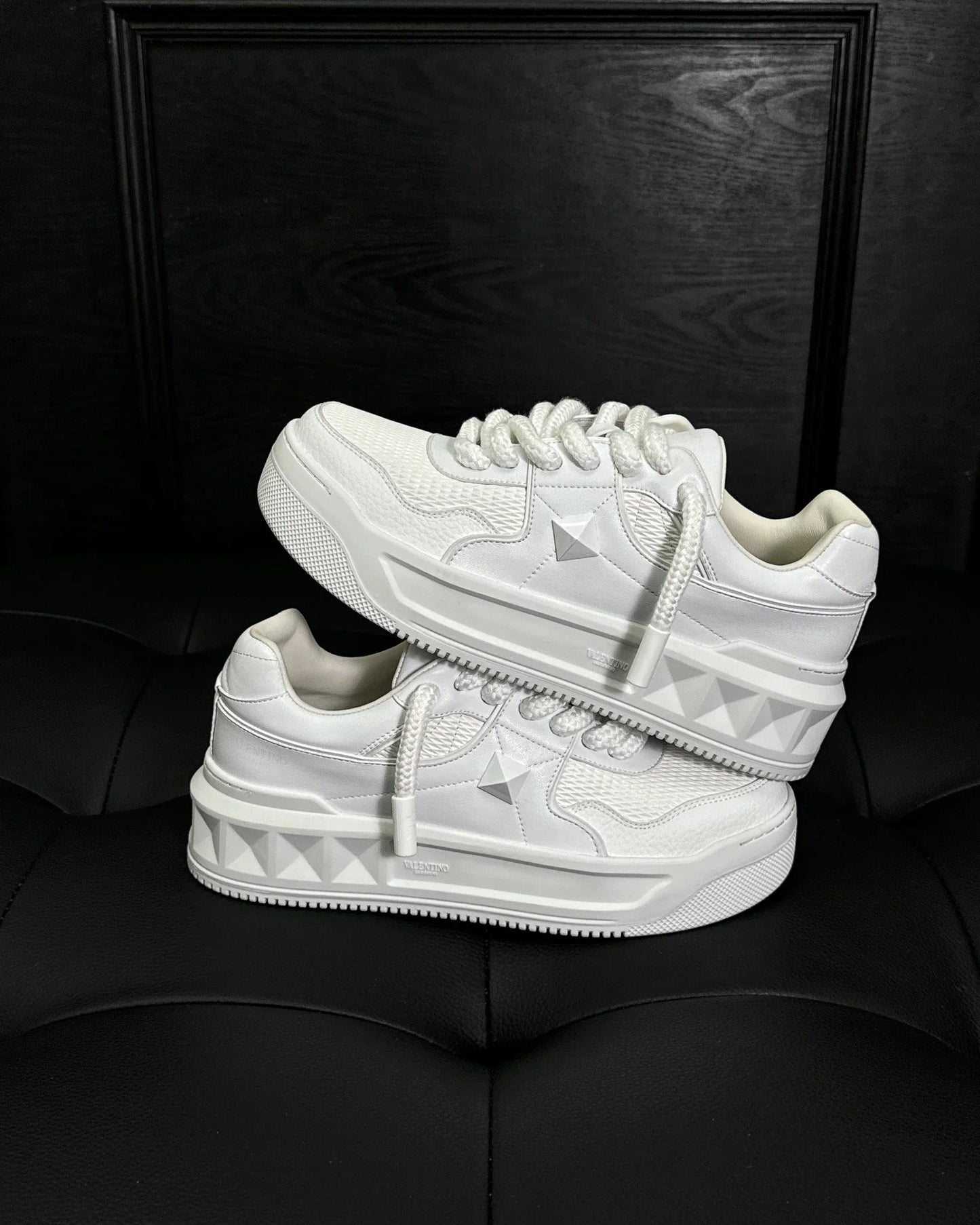 VLTN SNEAKER