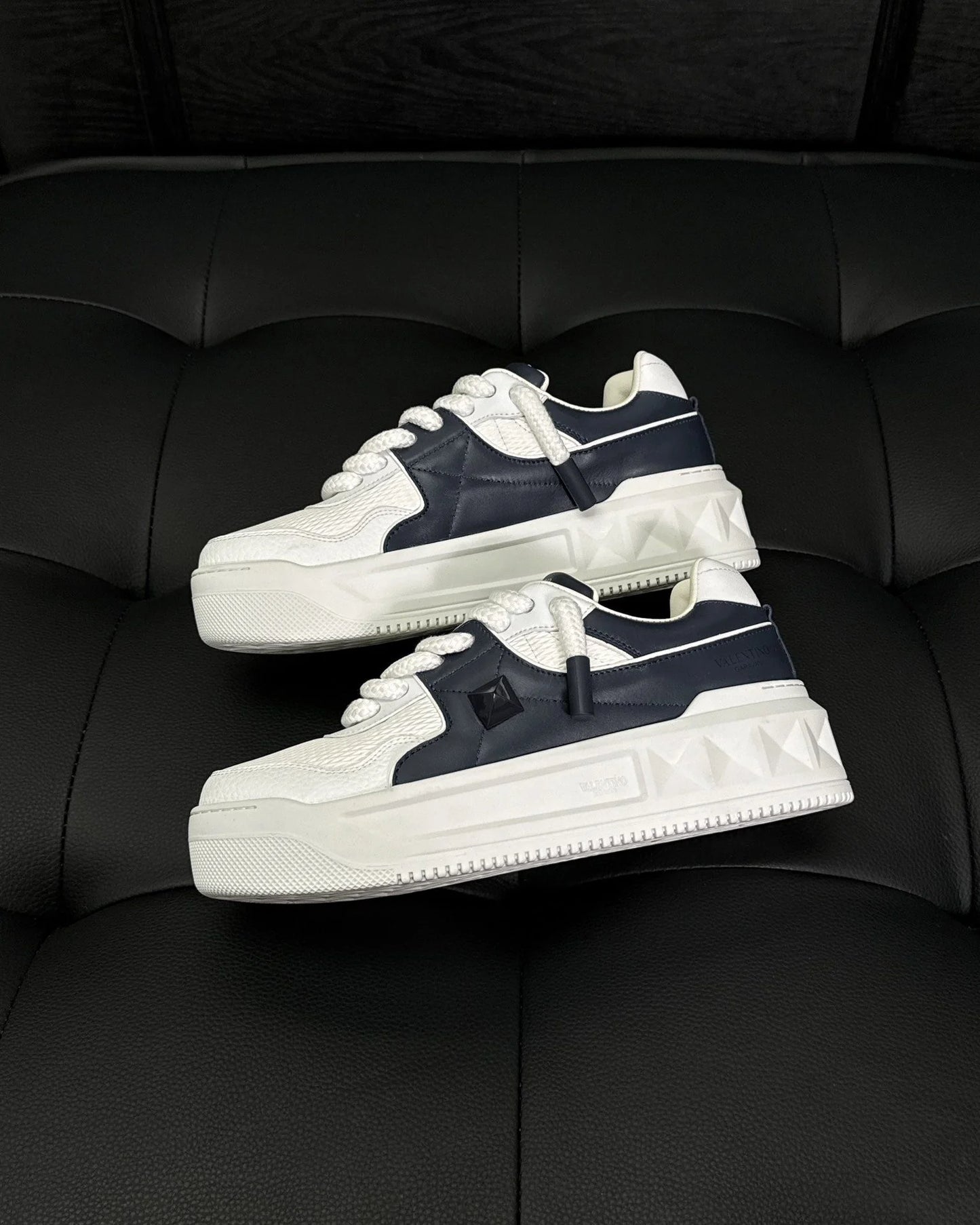 VLTN SNEAKER