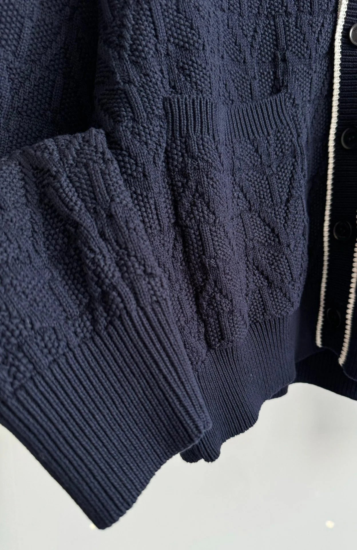 VLTN SWEATER