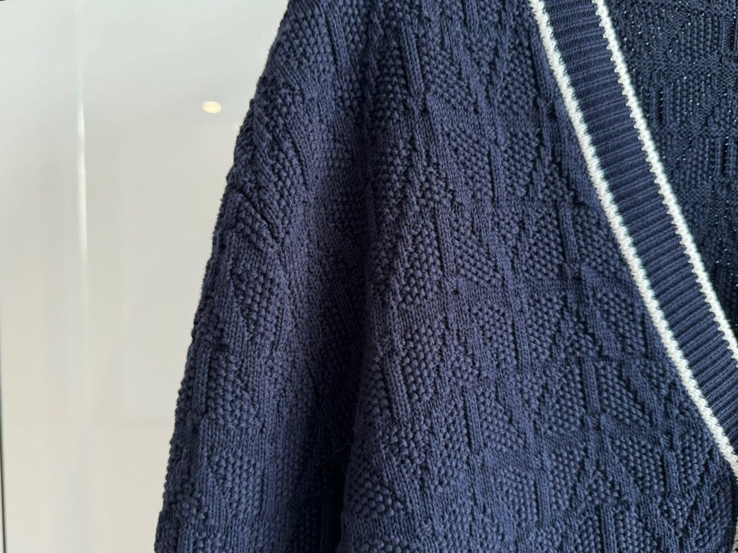 VLTN SWEATER