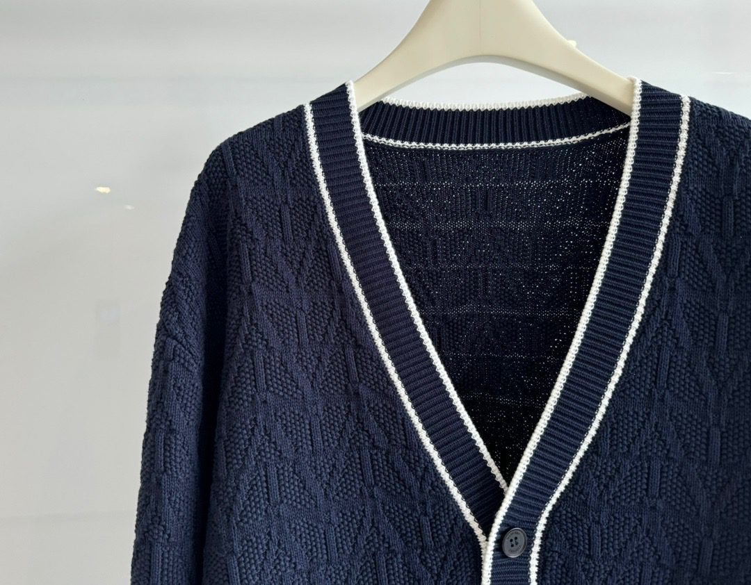 VLTN SWEATER
