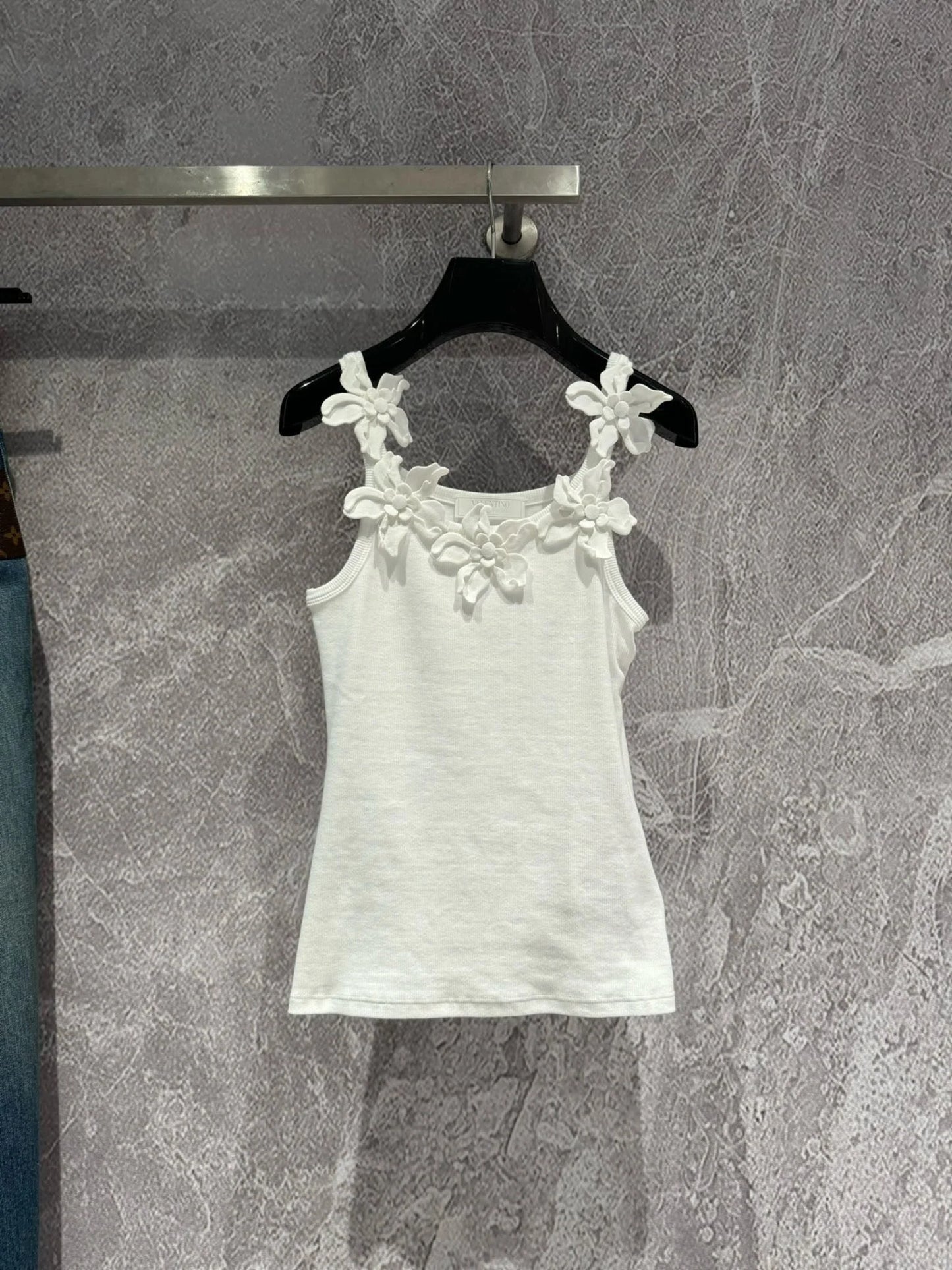 VLTN TOPS