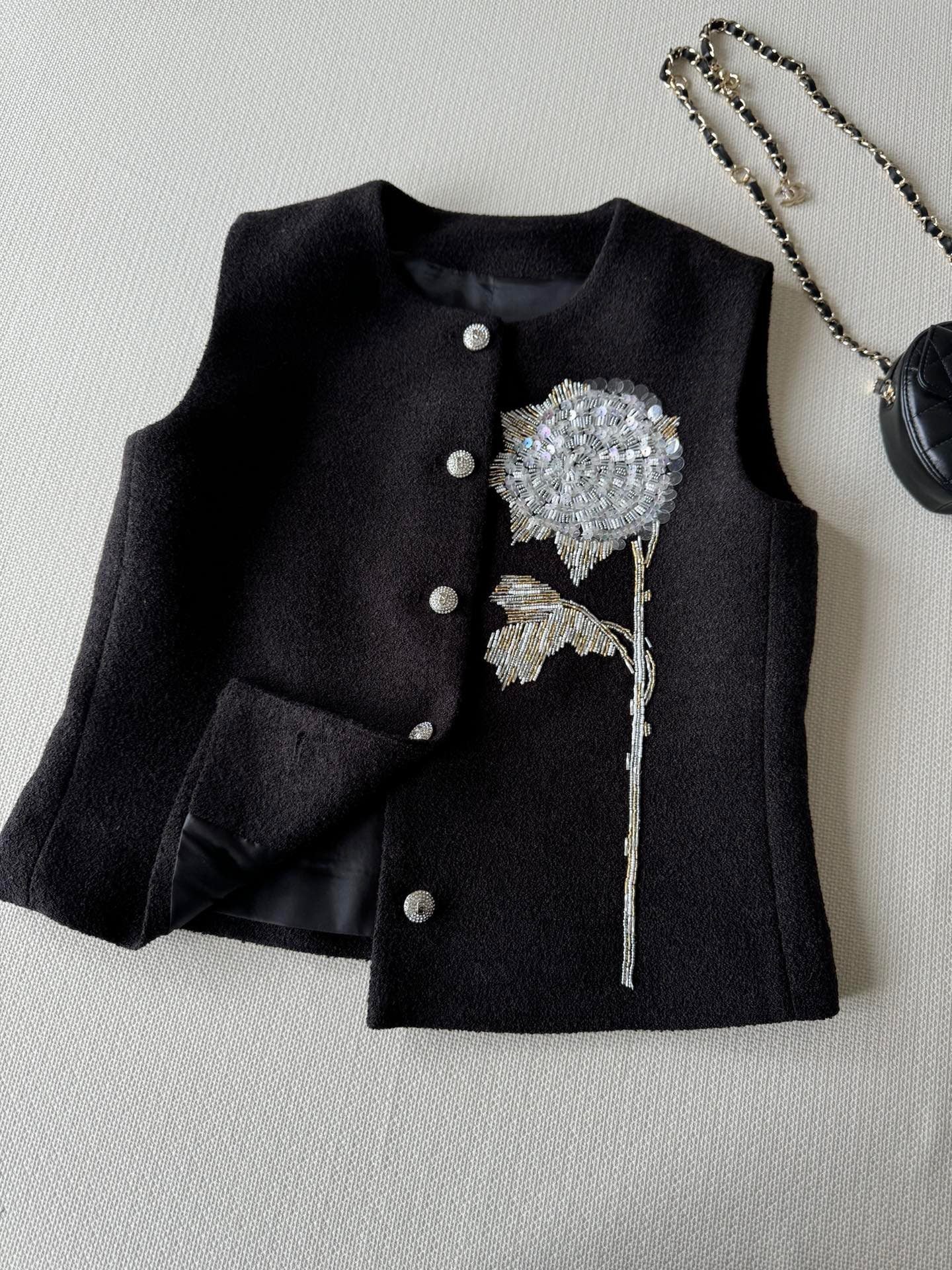 VLTN TOPS