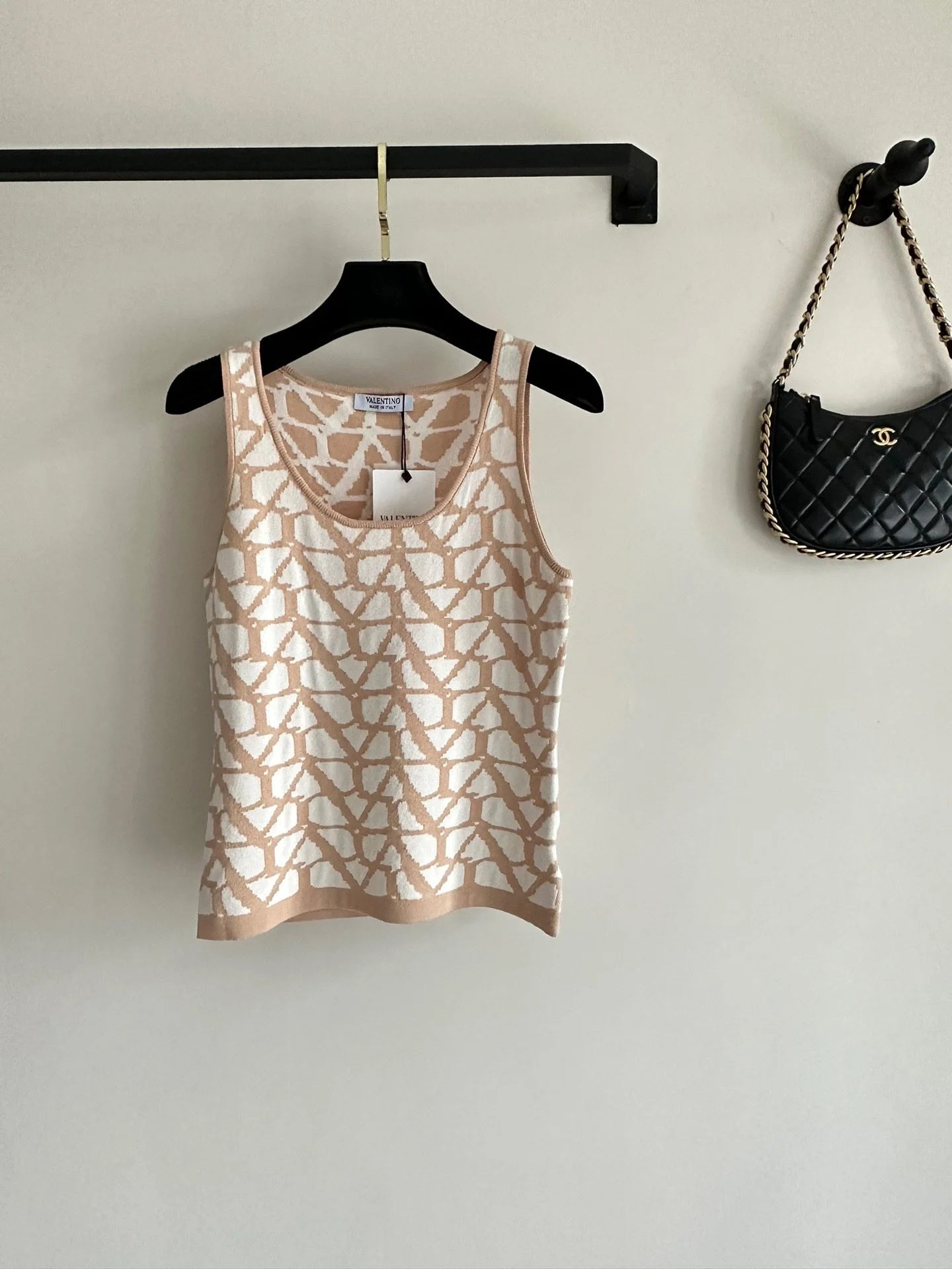 VLTN TOPS