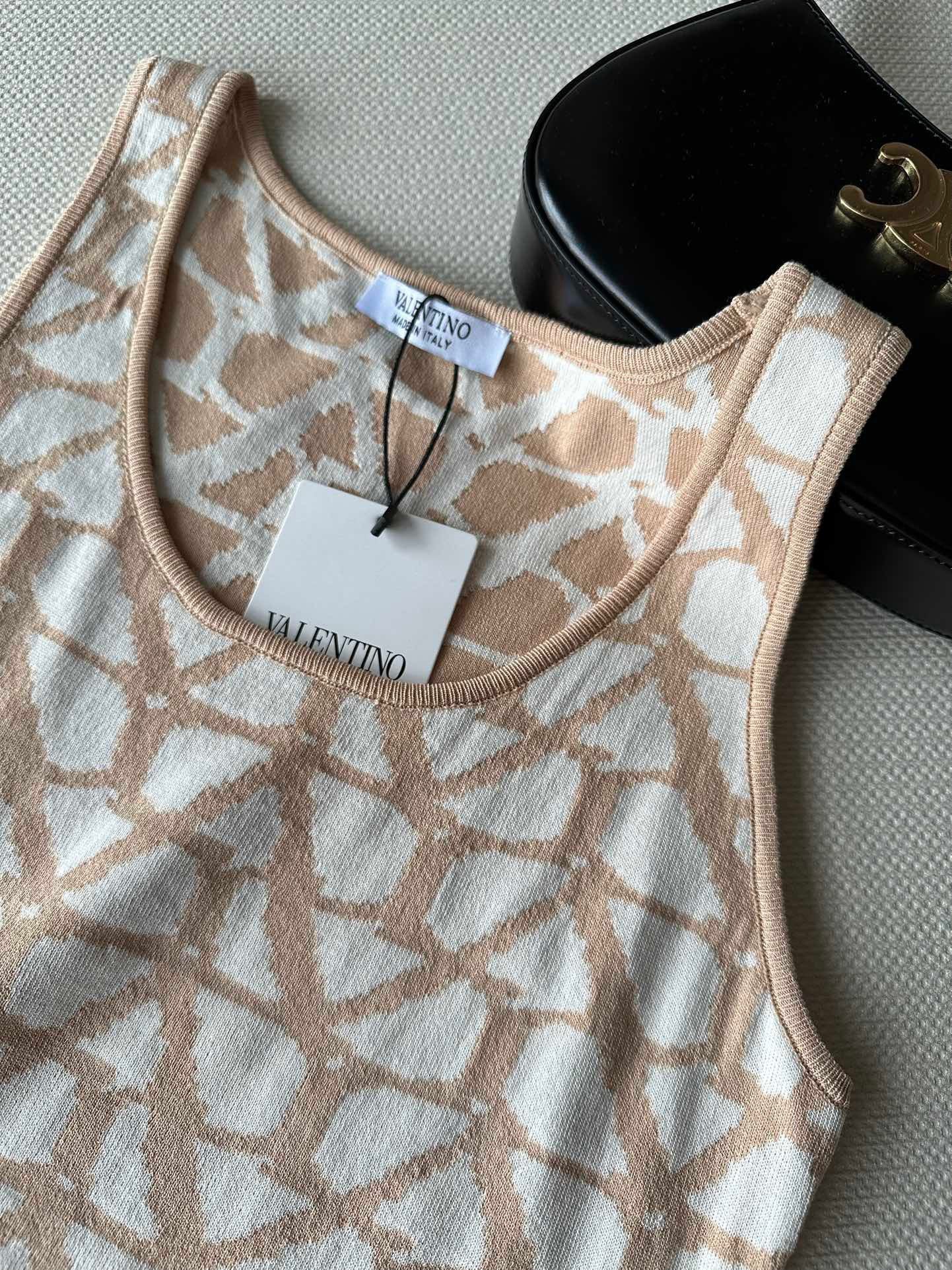VLTN TOPS