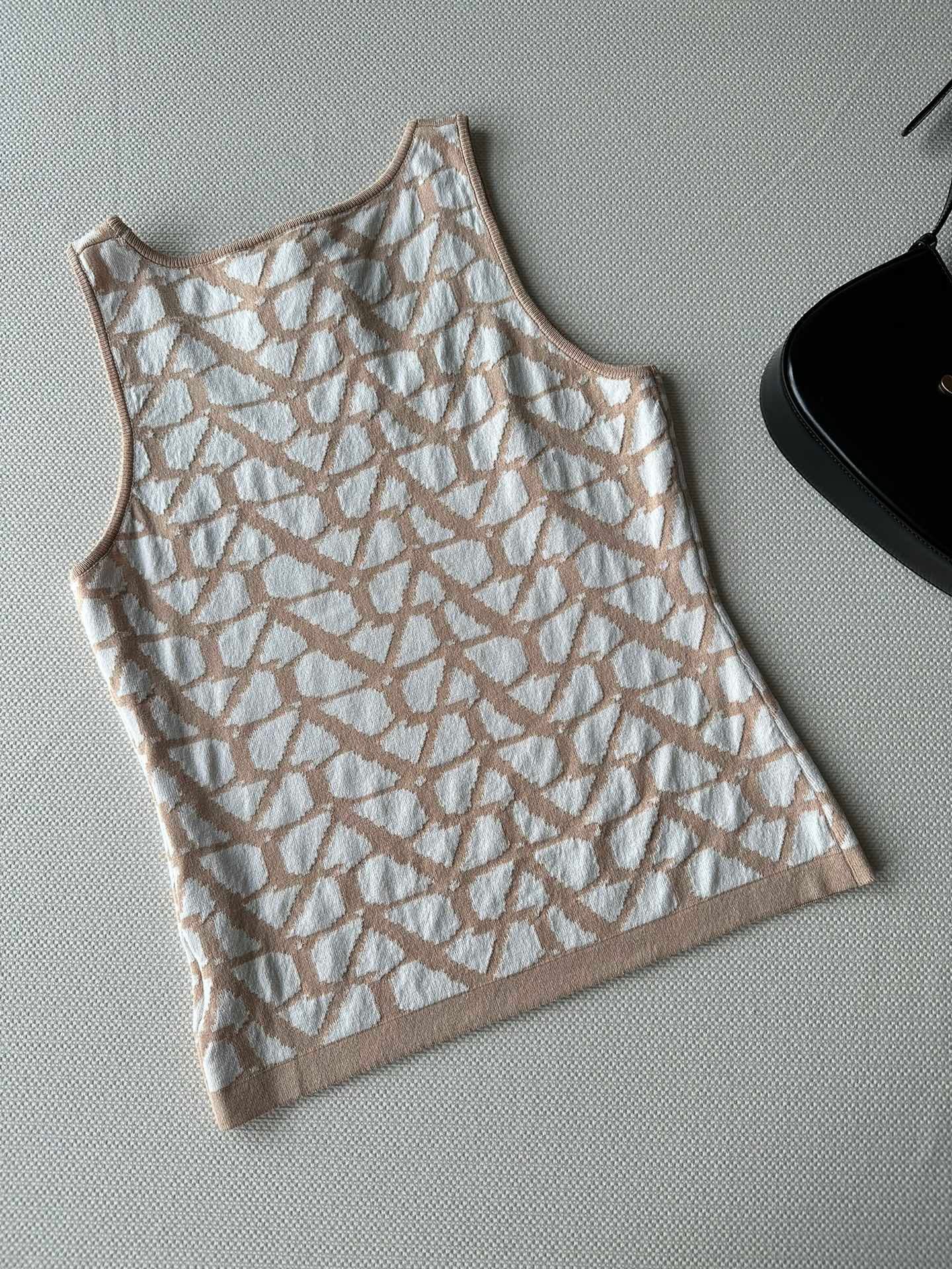 VLTN TOPS