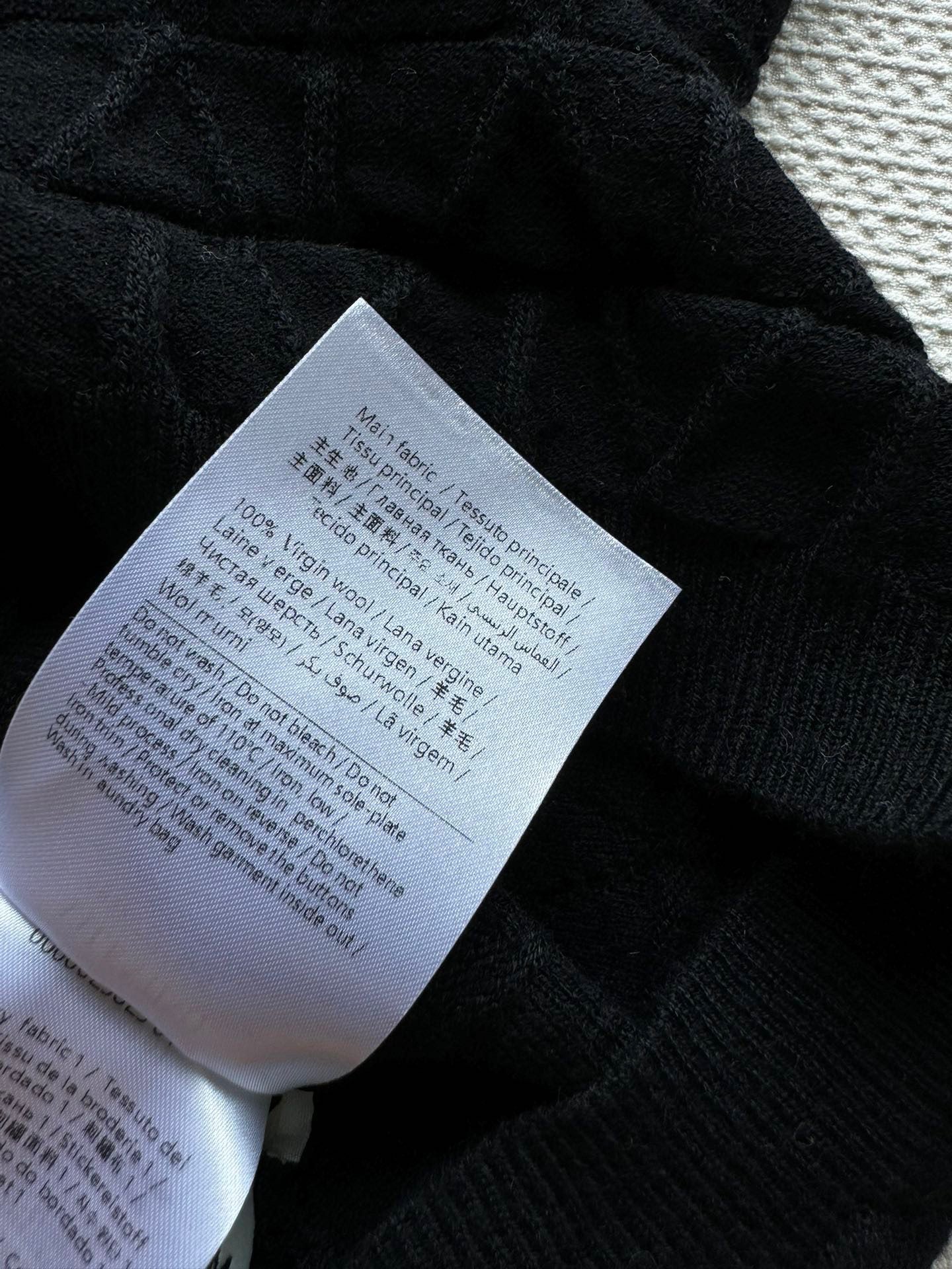 VLTN TOPS