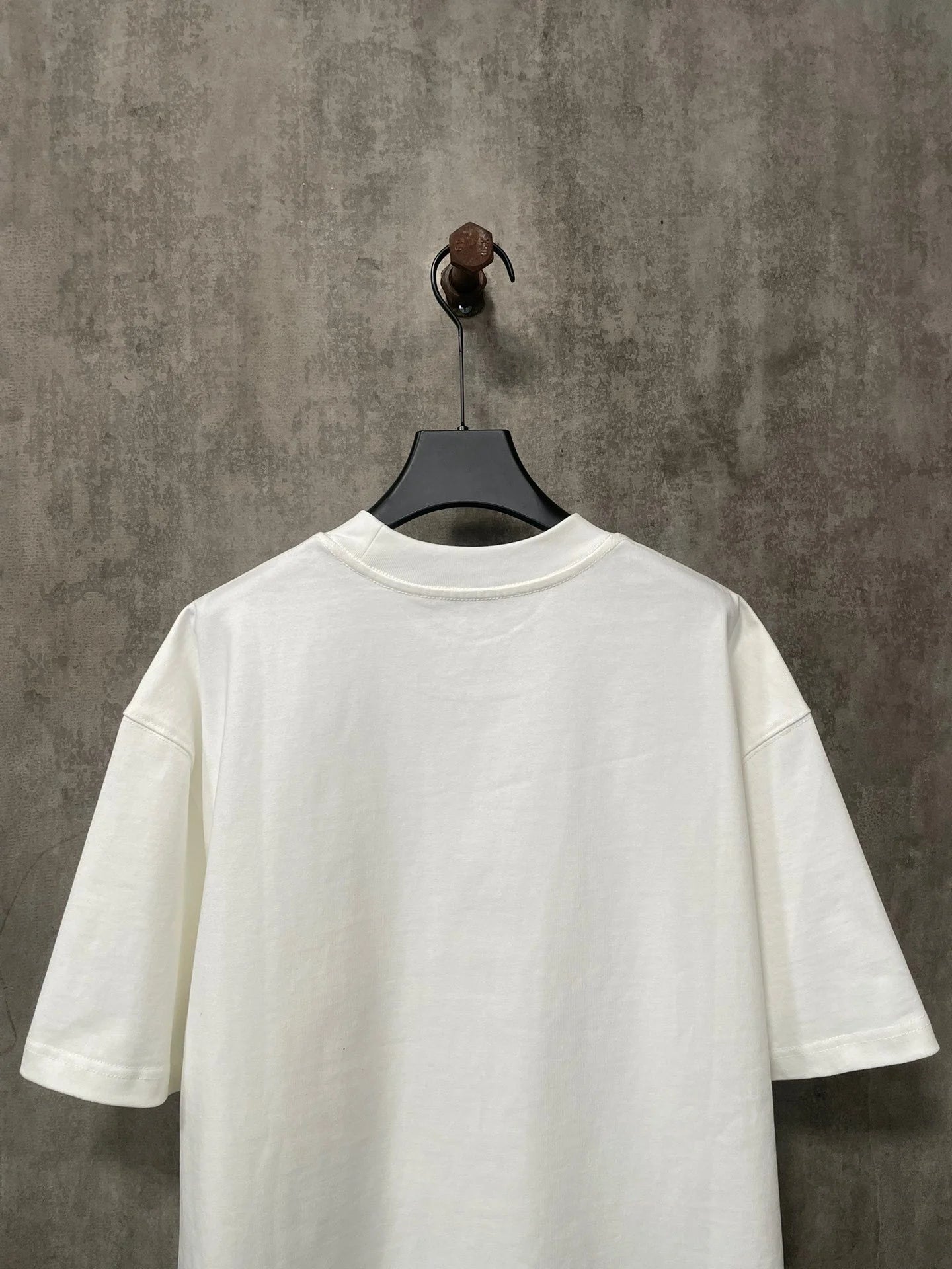 VLTN TSHIRT