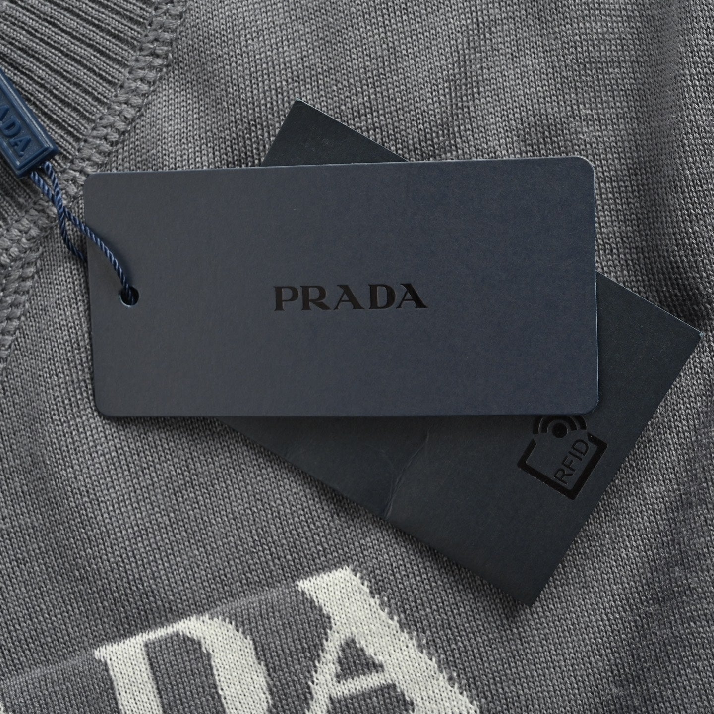 PRADA T SHIRT