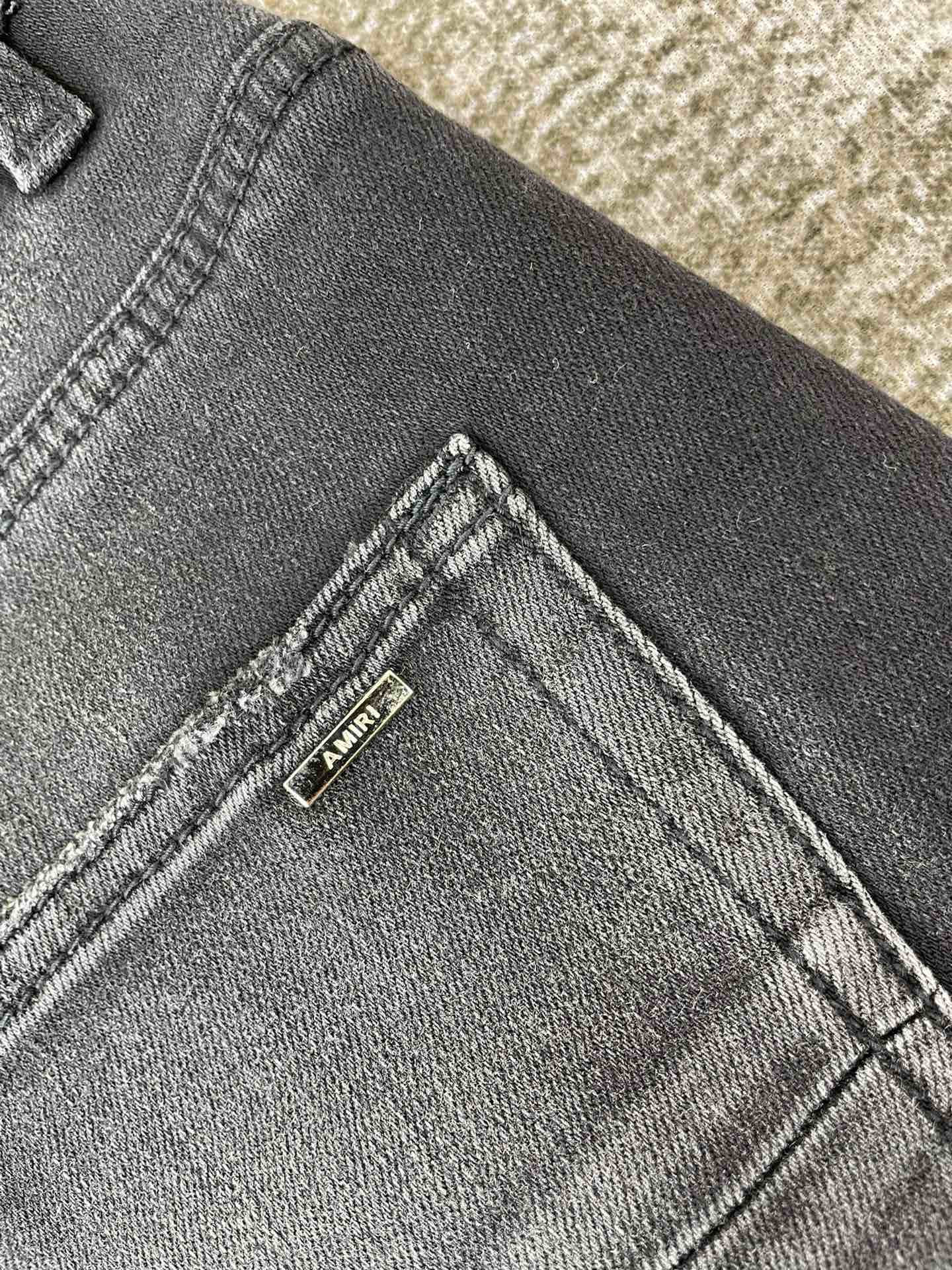AMIRI JEANS