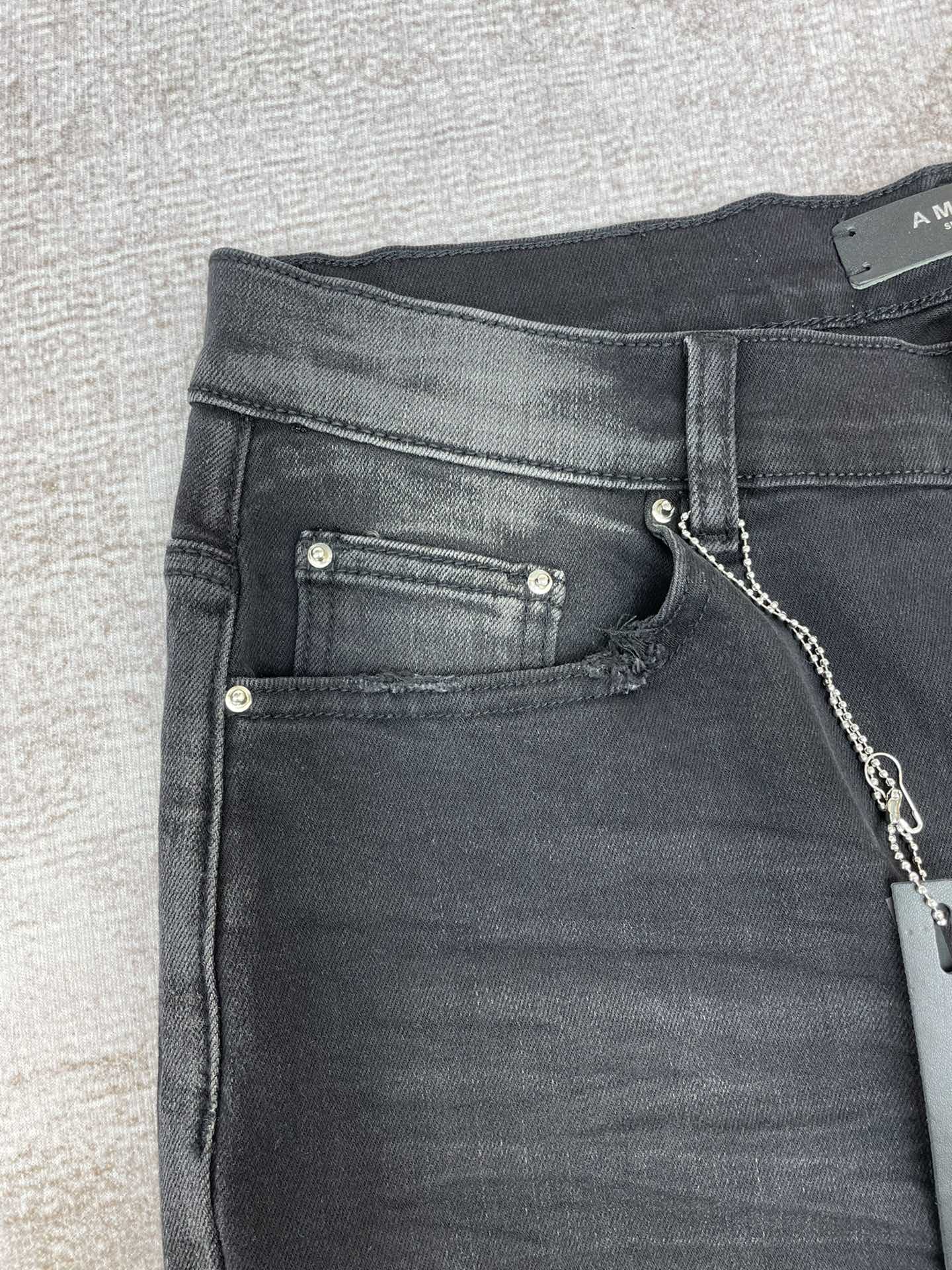AMIRI JEANS