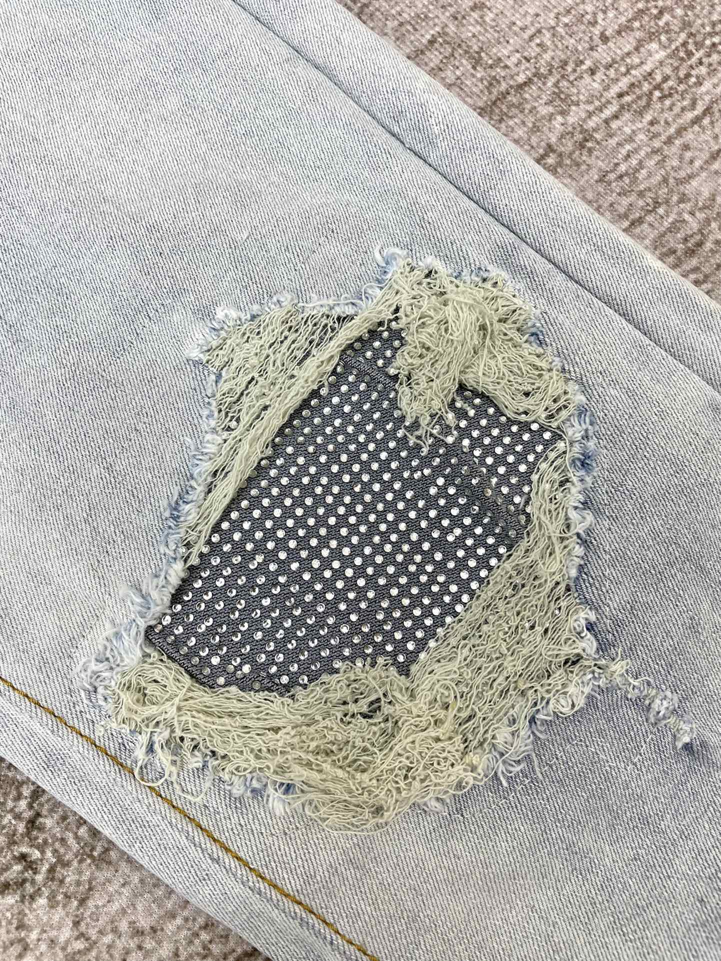 AMIRI JEANS