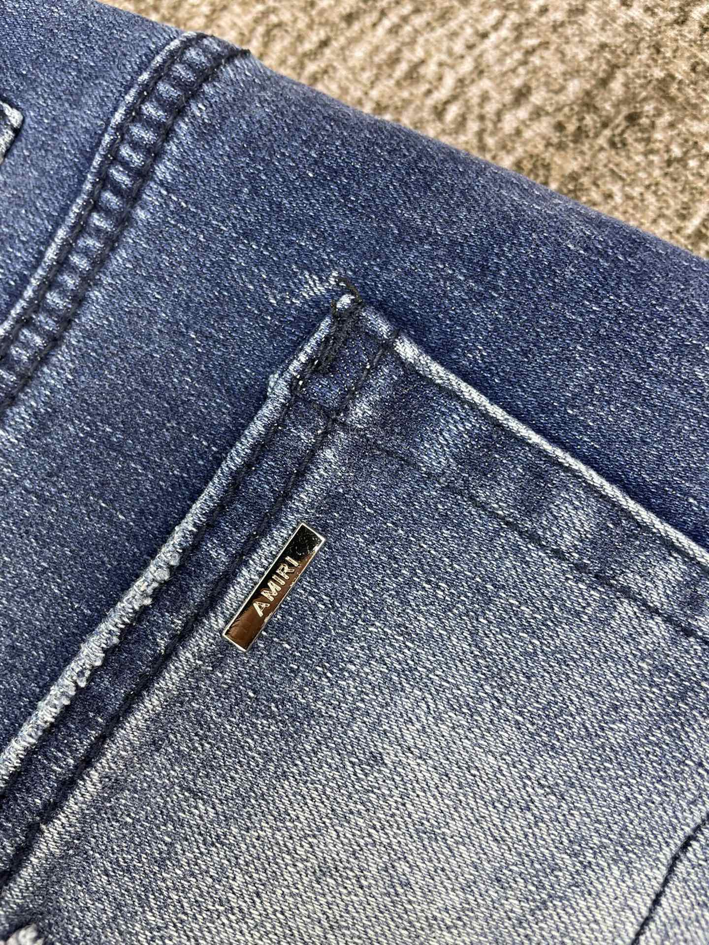 AMIRI JEANS