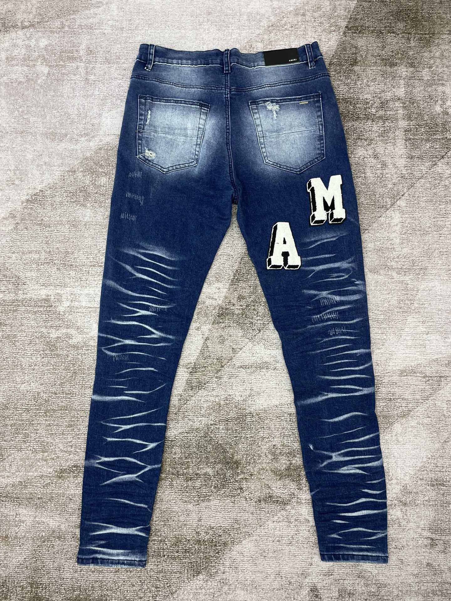AMIRI JEANS