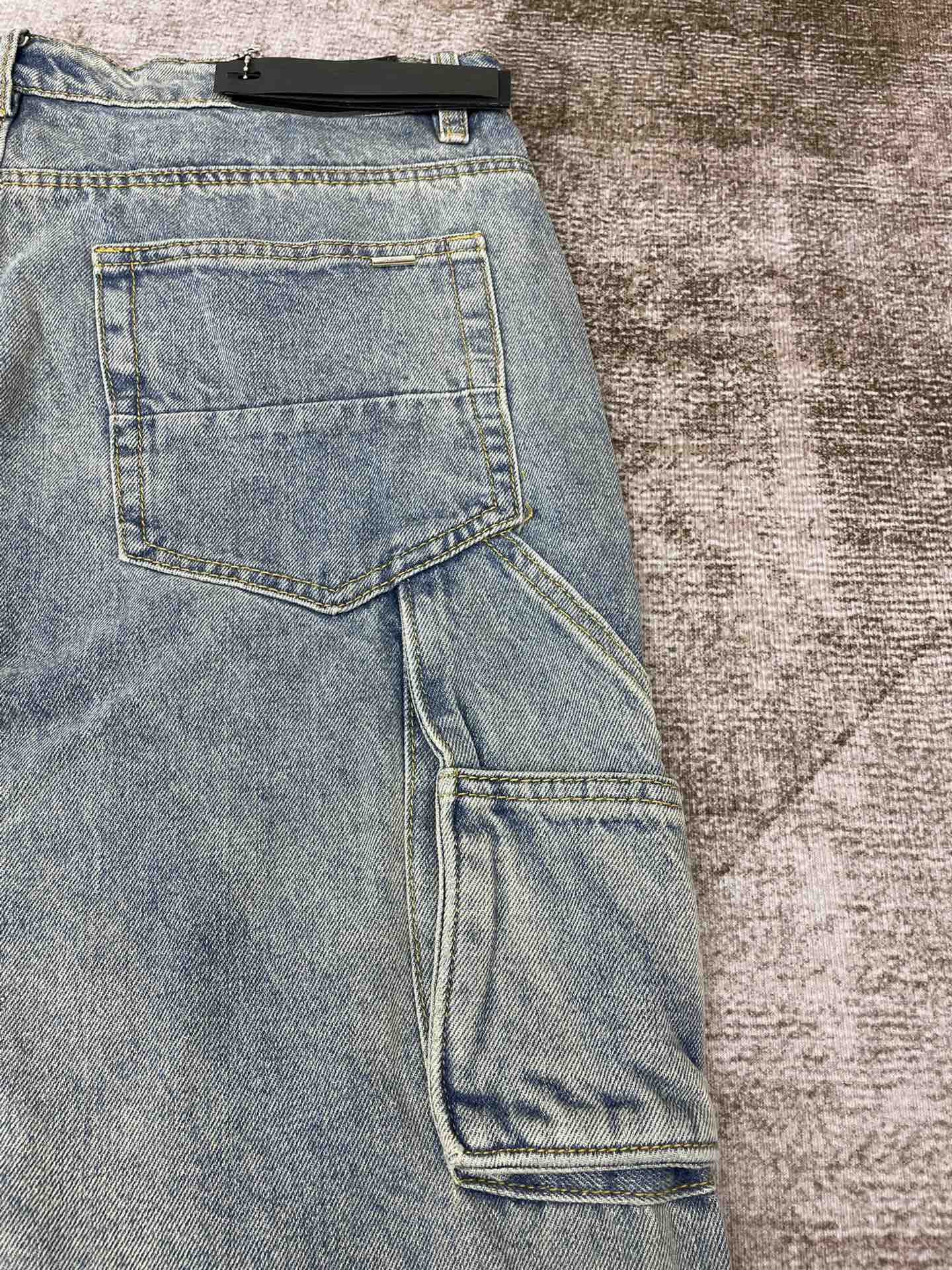 AMIRI JEANS