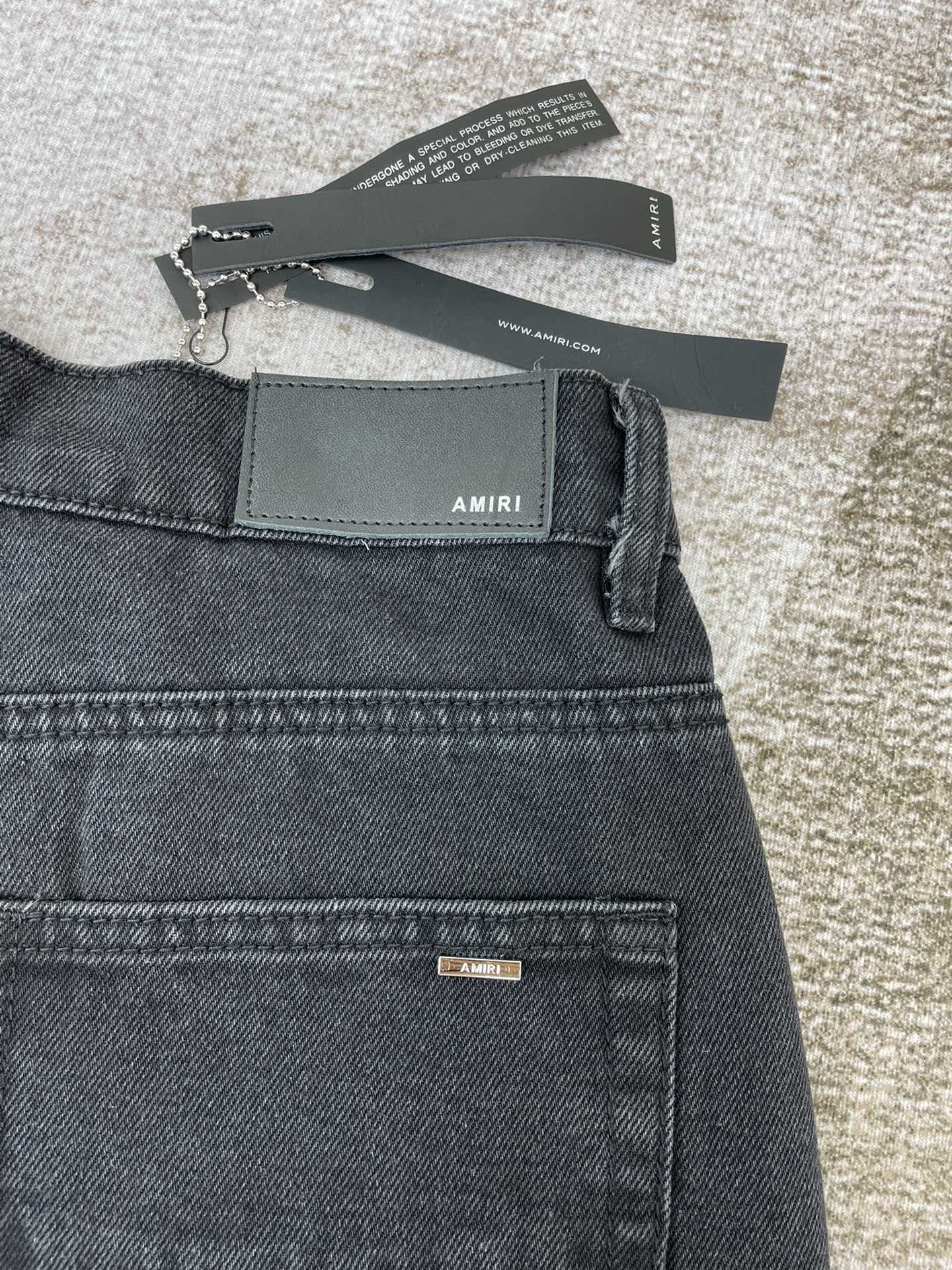 AMIRI JEANS