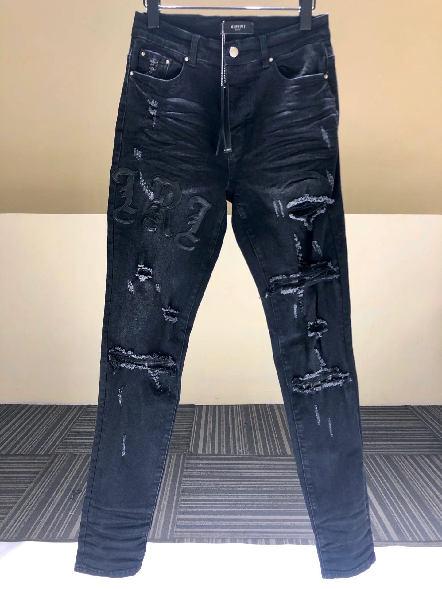 AMIRI JEANS
