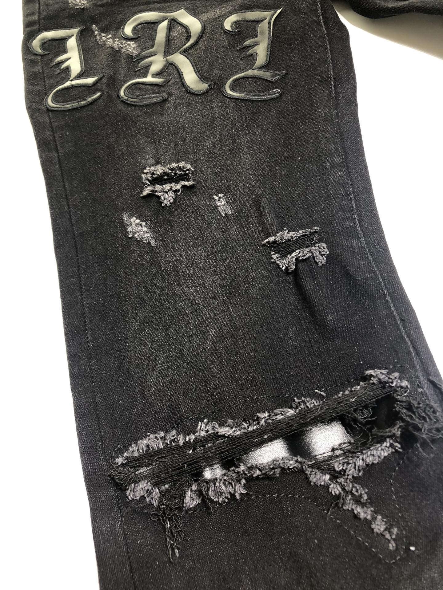 AMIRI JEANS