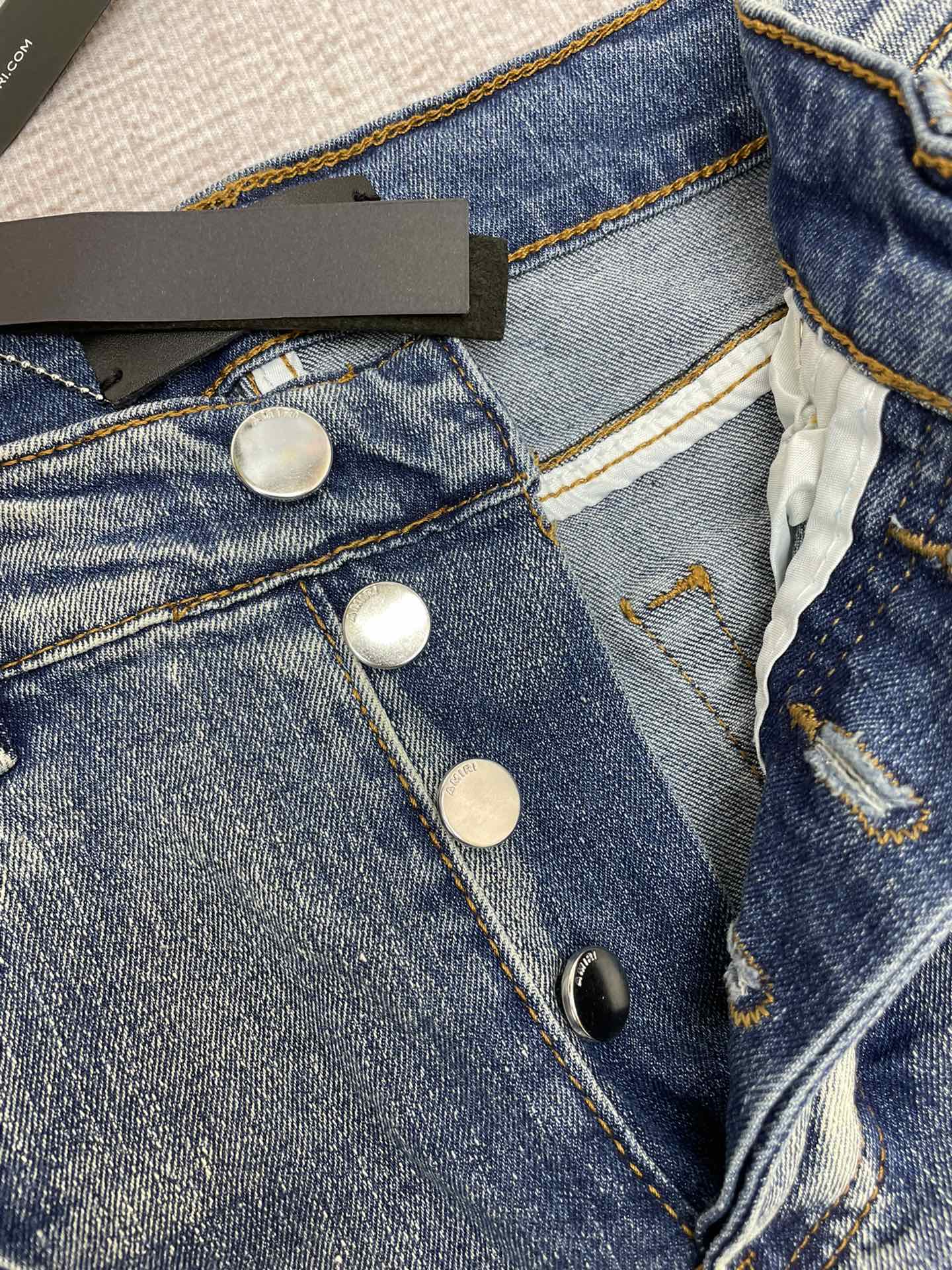 AMIRI JEANS