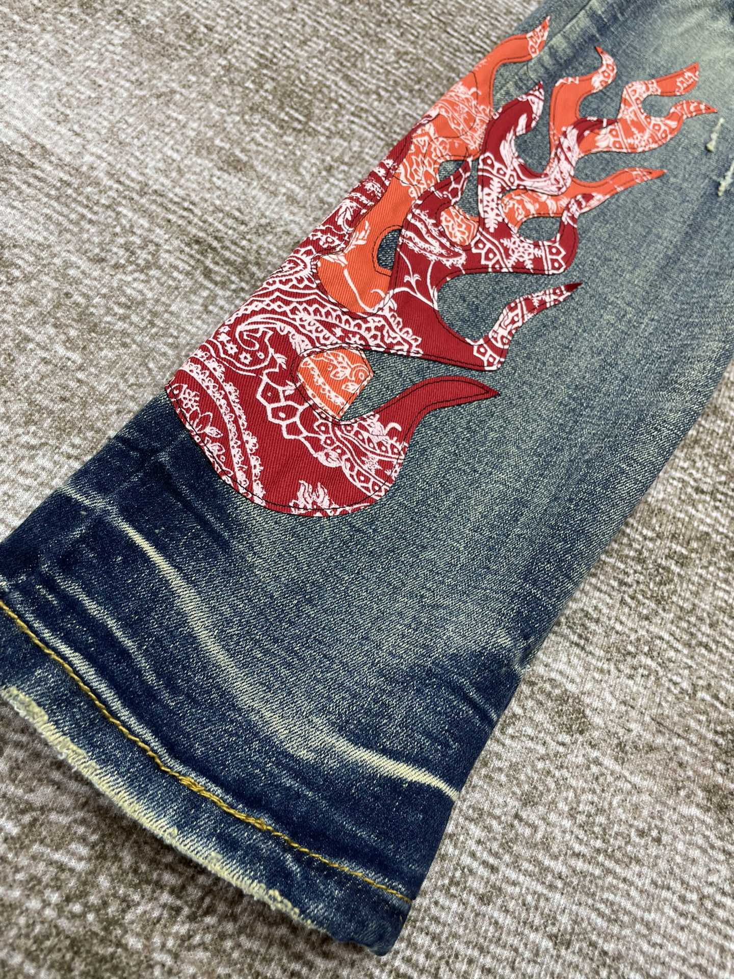 AMIRI JEANS