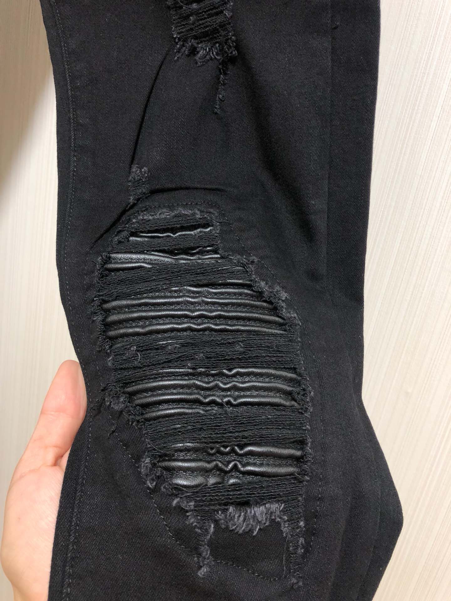 AMIRI JEANS